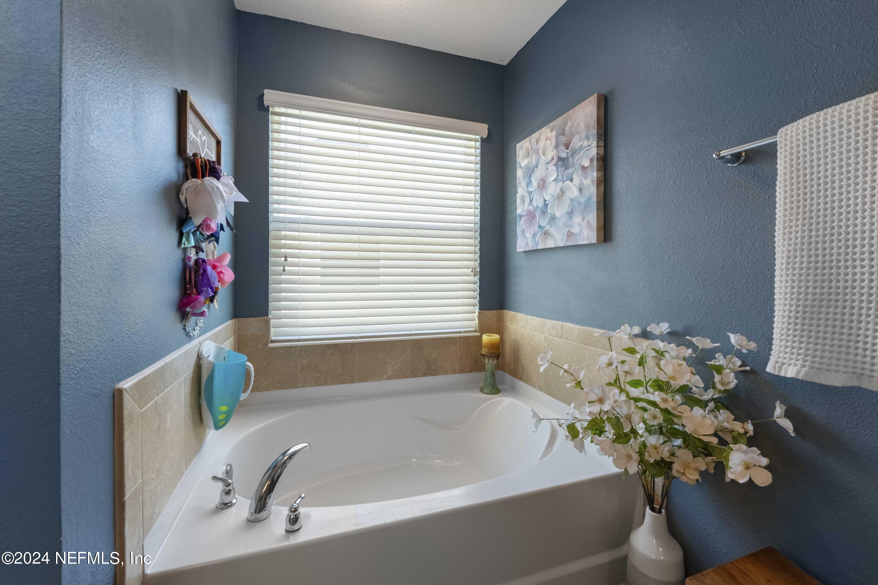 4939 BALLASTONE Drive