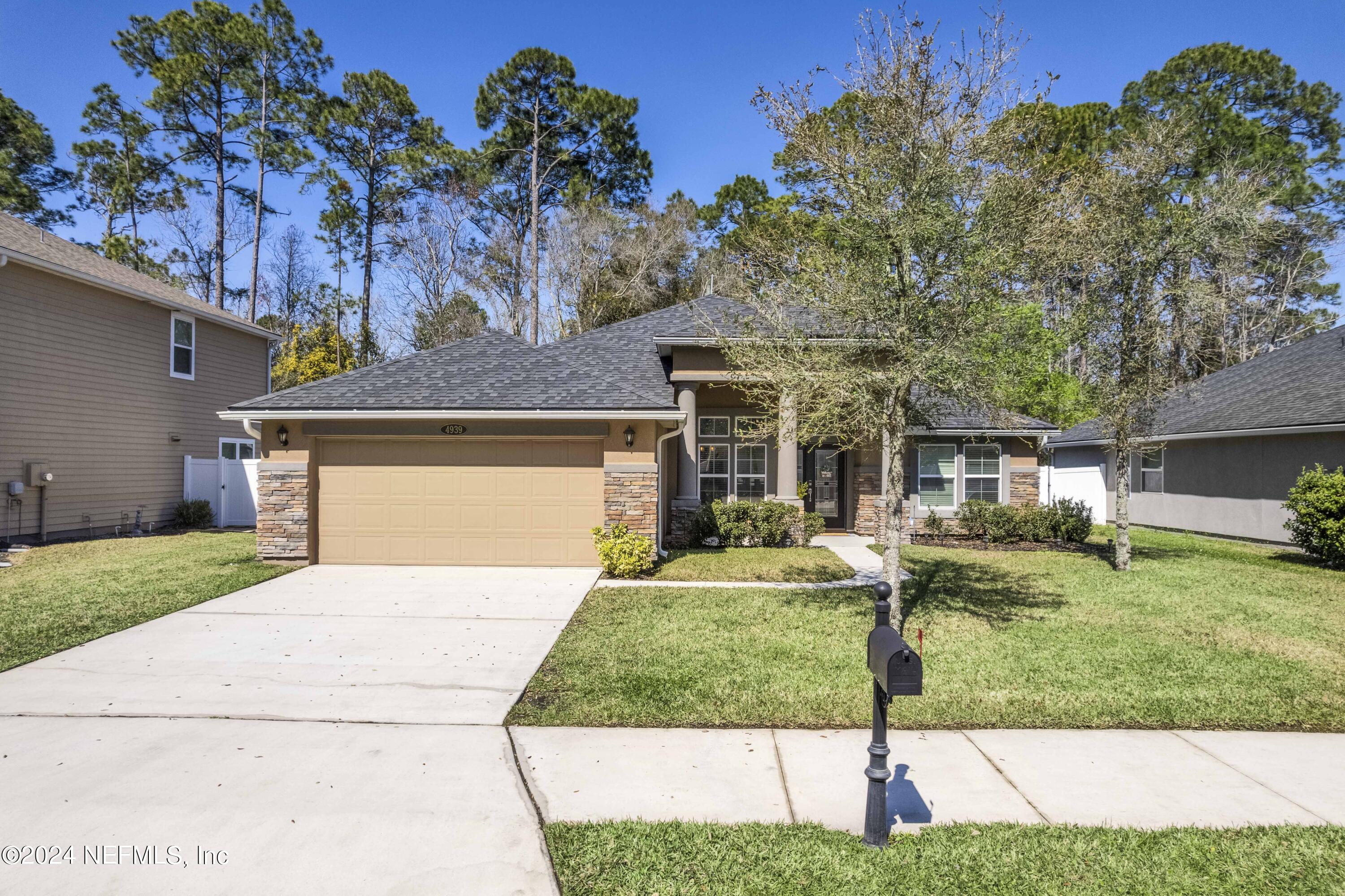 4939 BALLASTONE Drive