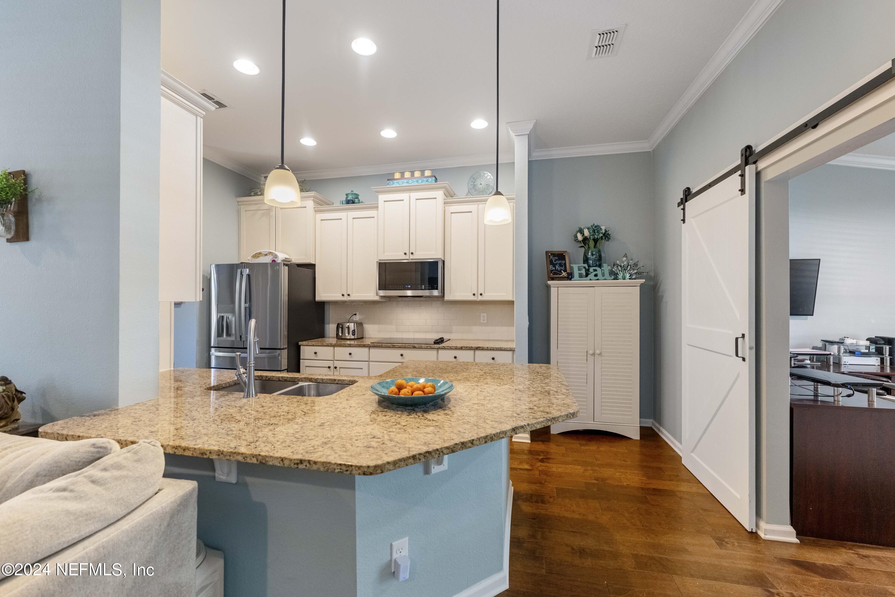 4939 BALLASTONE Drive