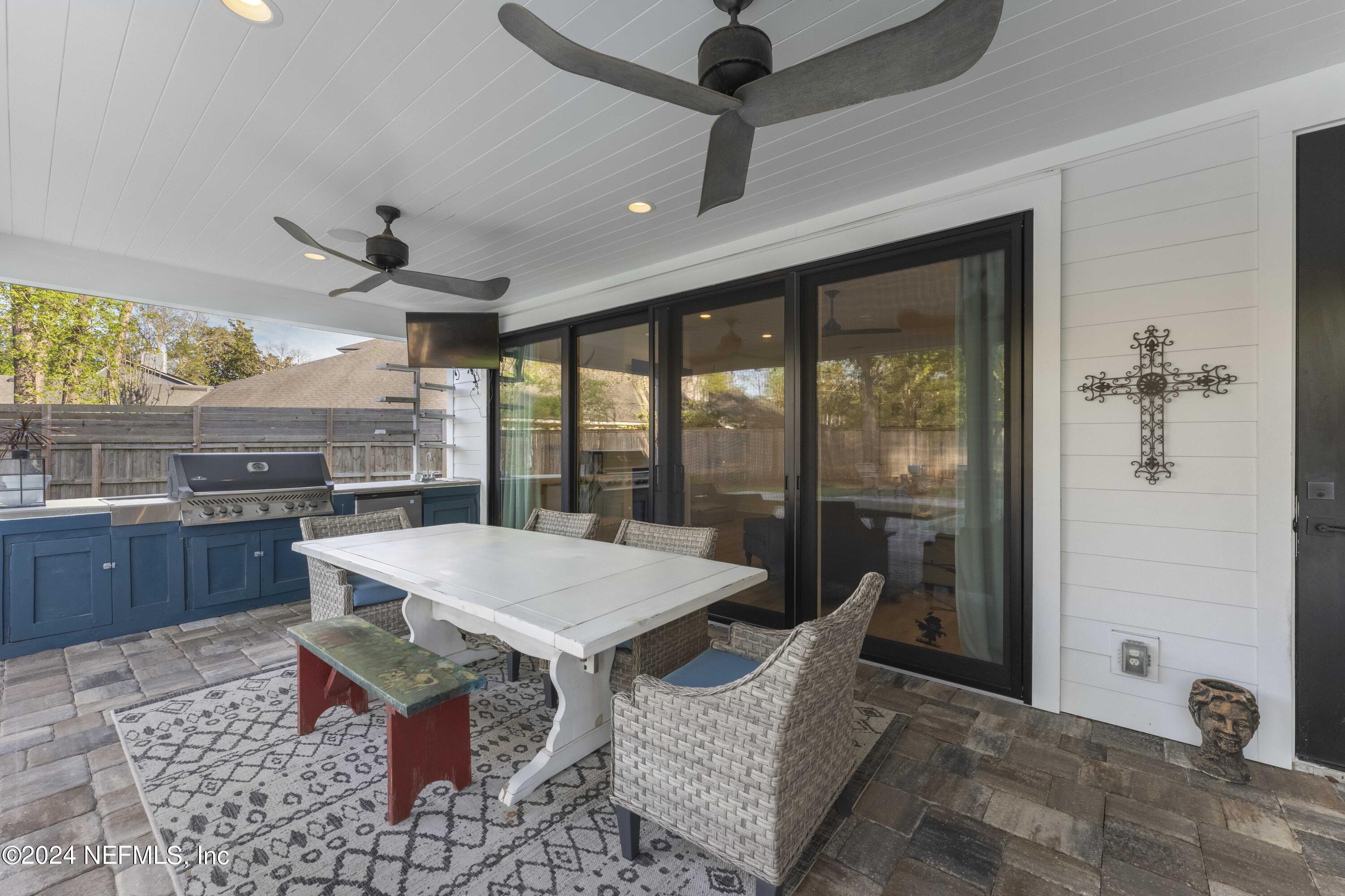 10005 EVERCHARM ESTATES Court