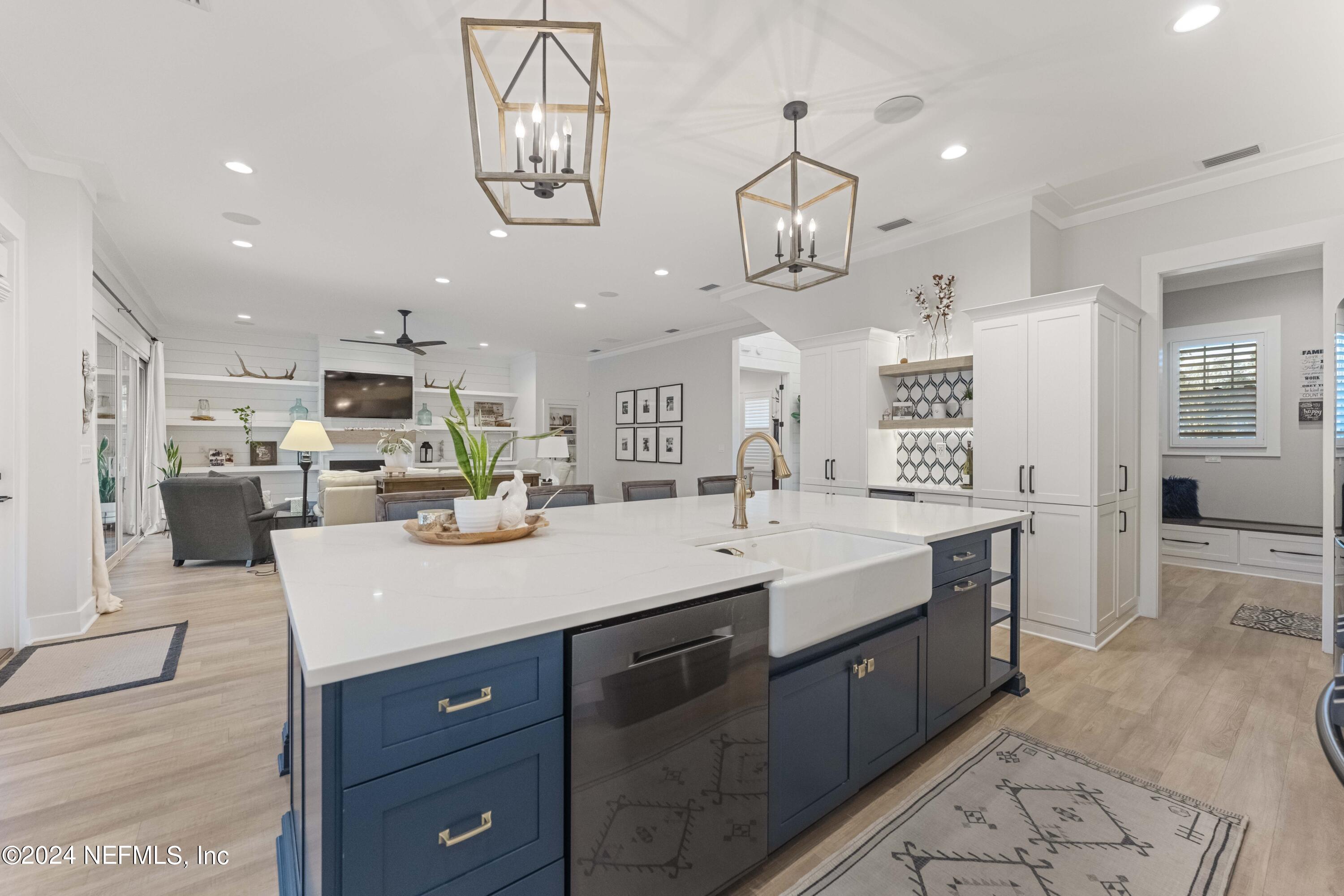 10005 EVERCHARM ESTATES Court