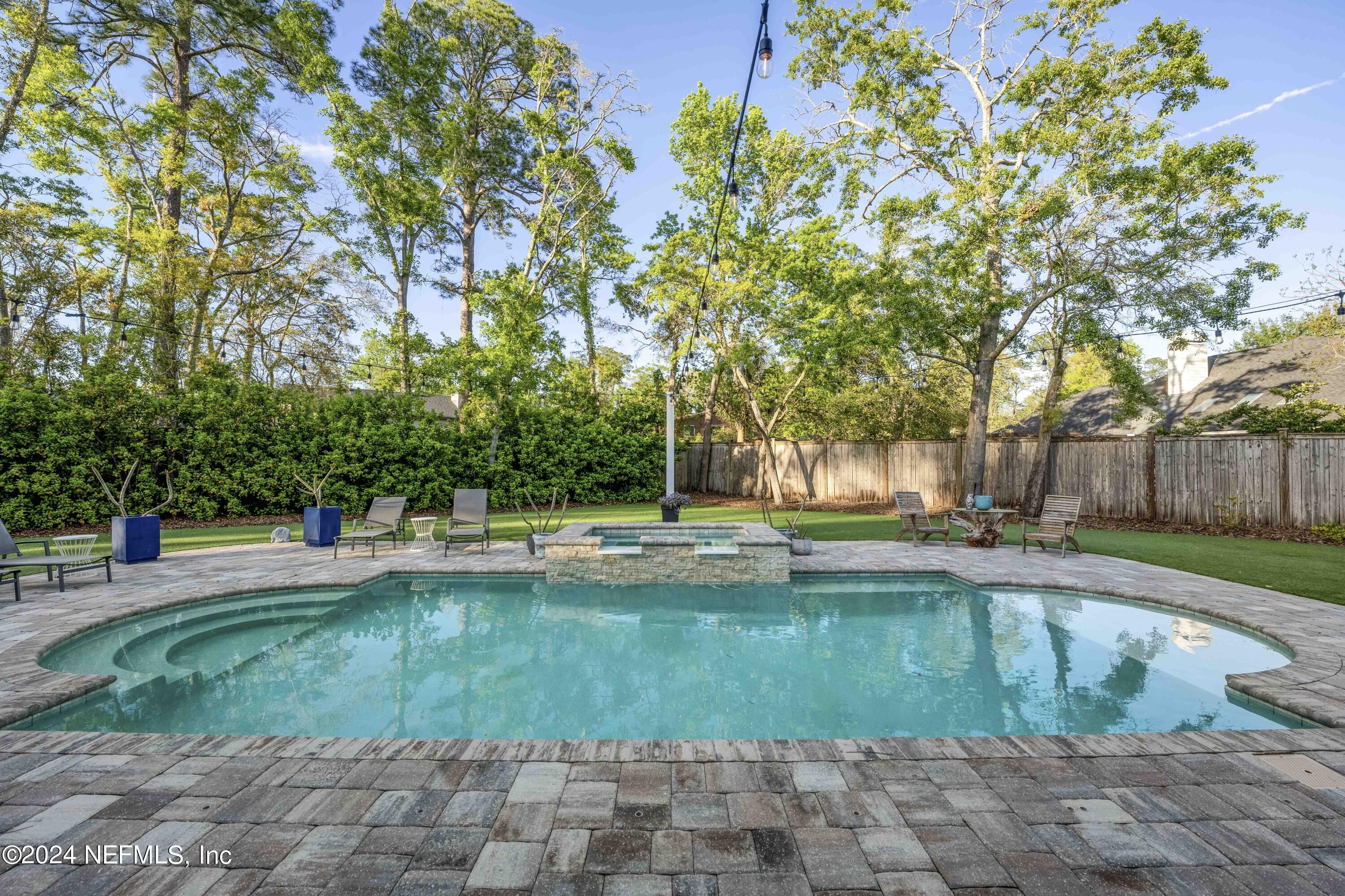 10005 EVERCHARM ESTATES Court