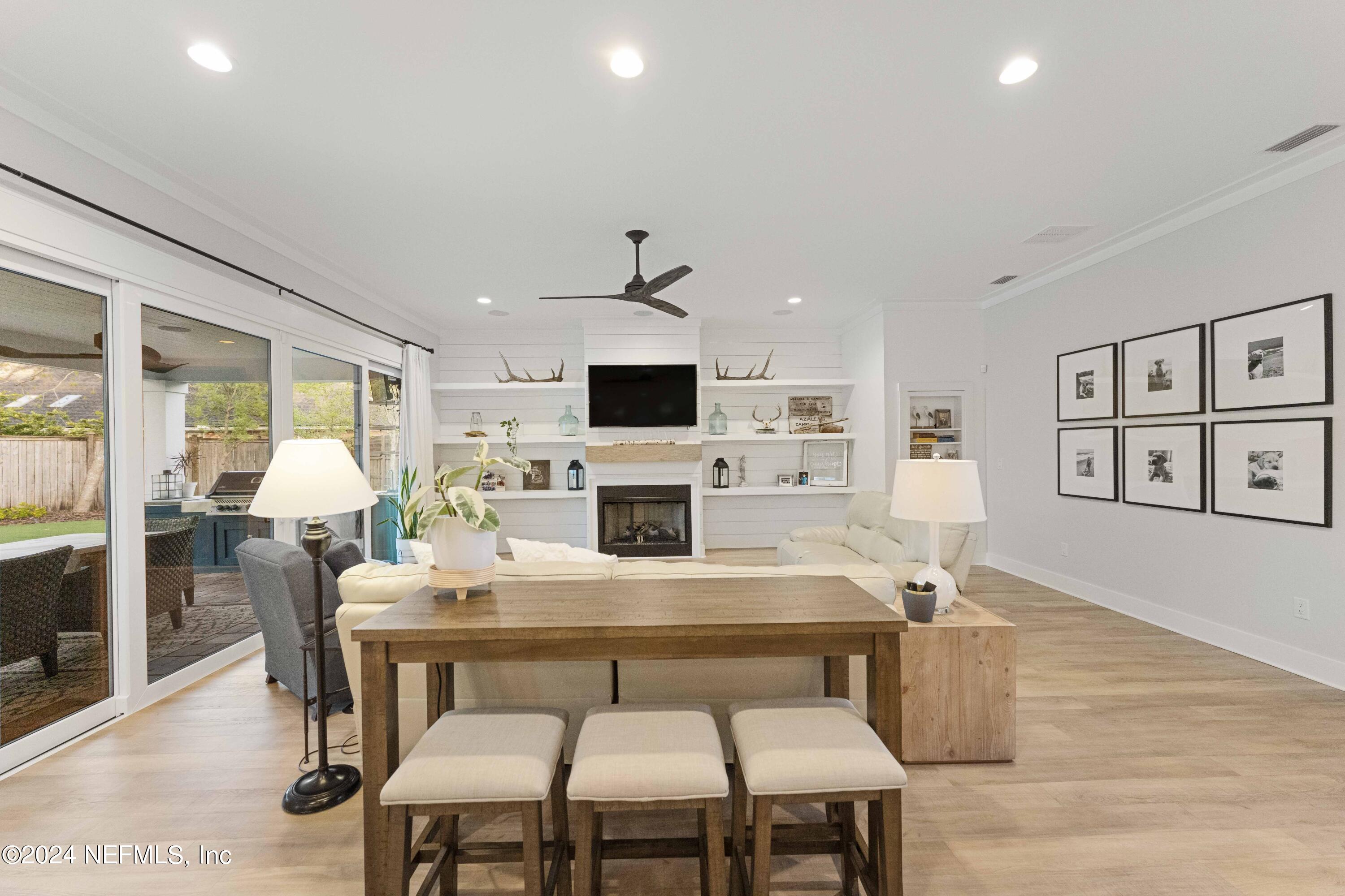 10005 EVERCHARM ESTATES Court