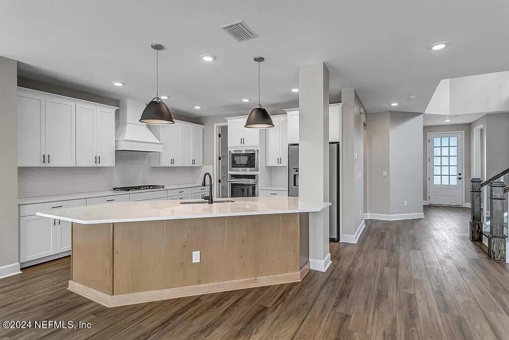 428 SETTLERS LANDING Drive