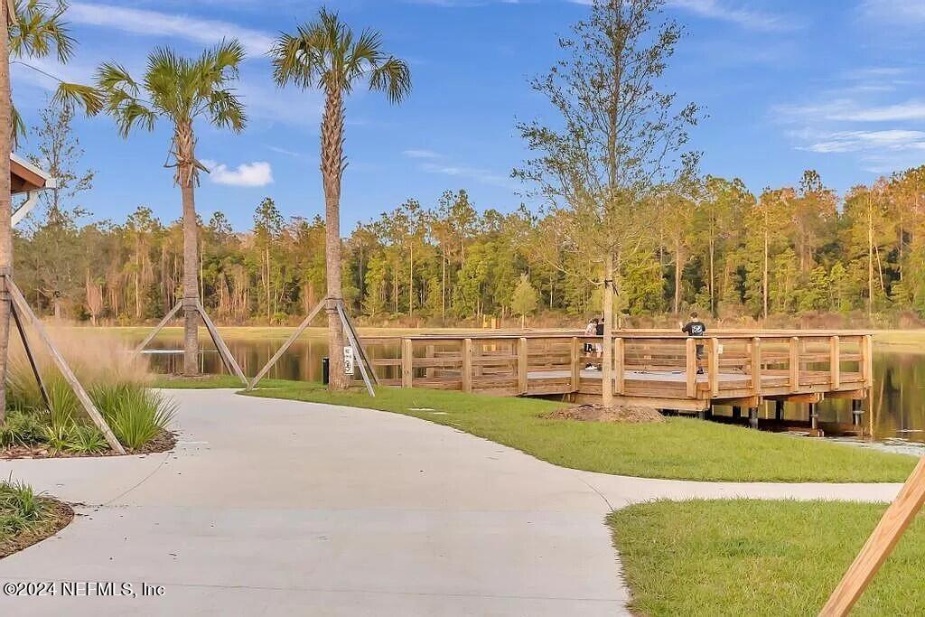 428 SETTLERS LANDING Drive