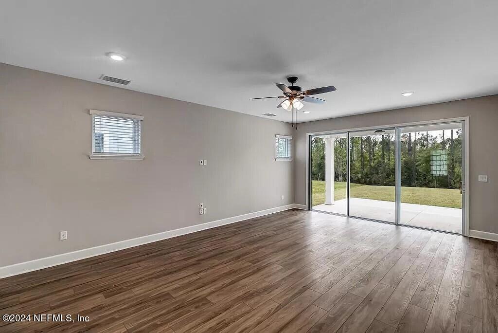 428 SETTLERS LANDING Drive