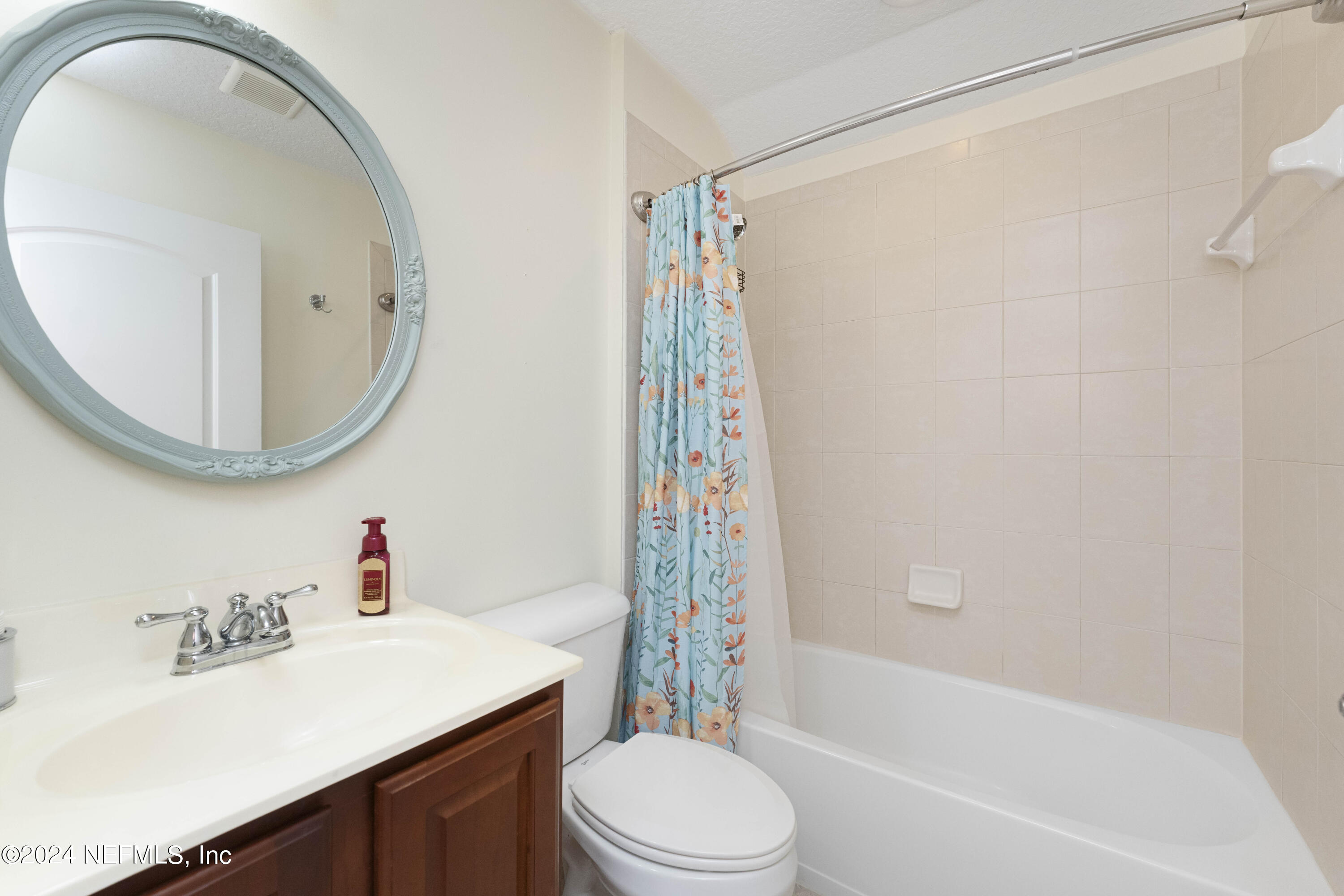 5830 ALAMOSA Circle