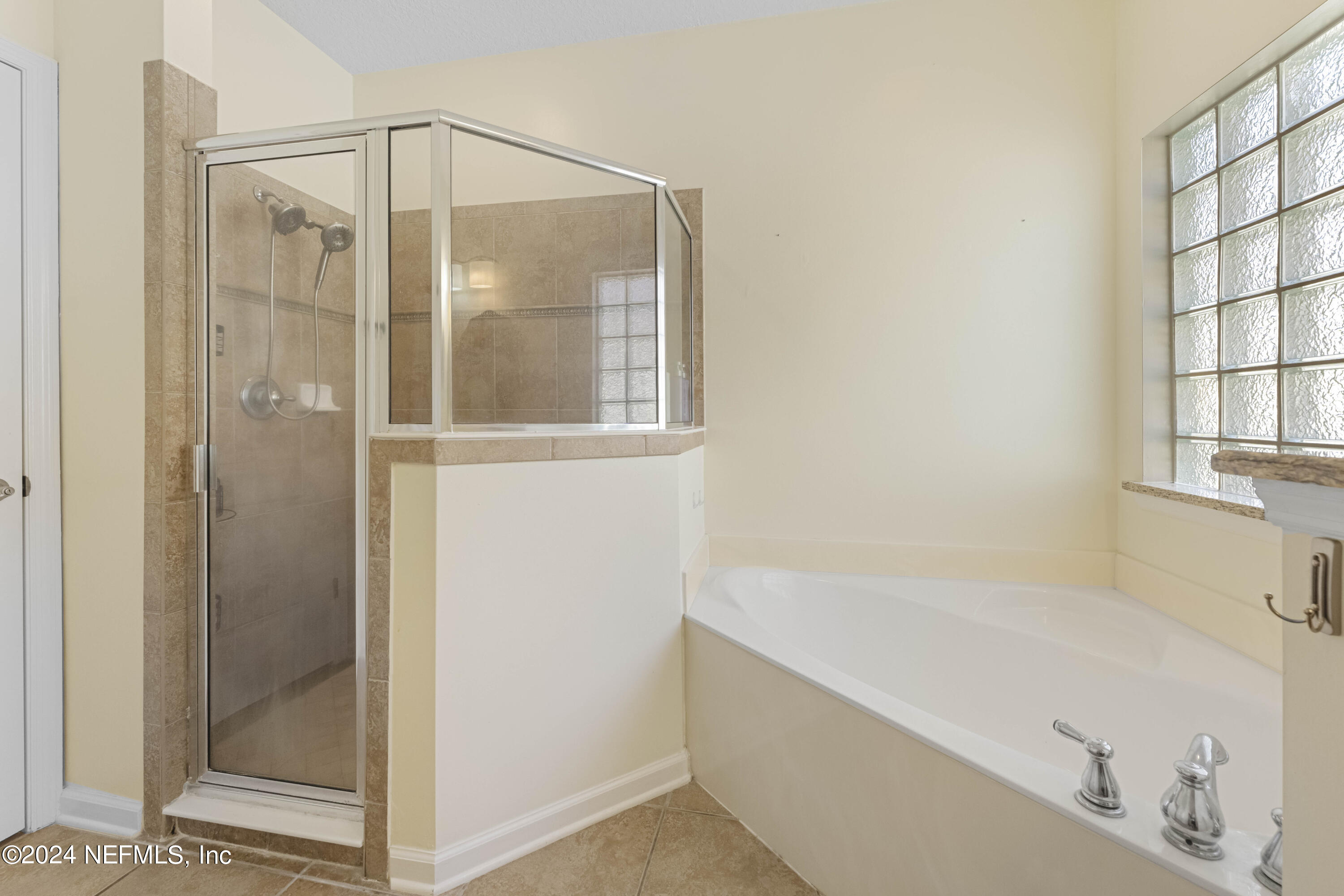 5830 ALAMOSA Circle