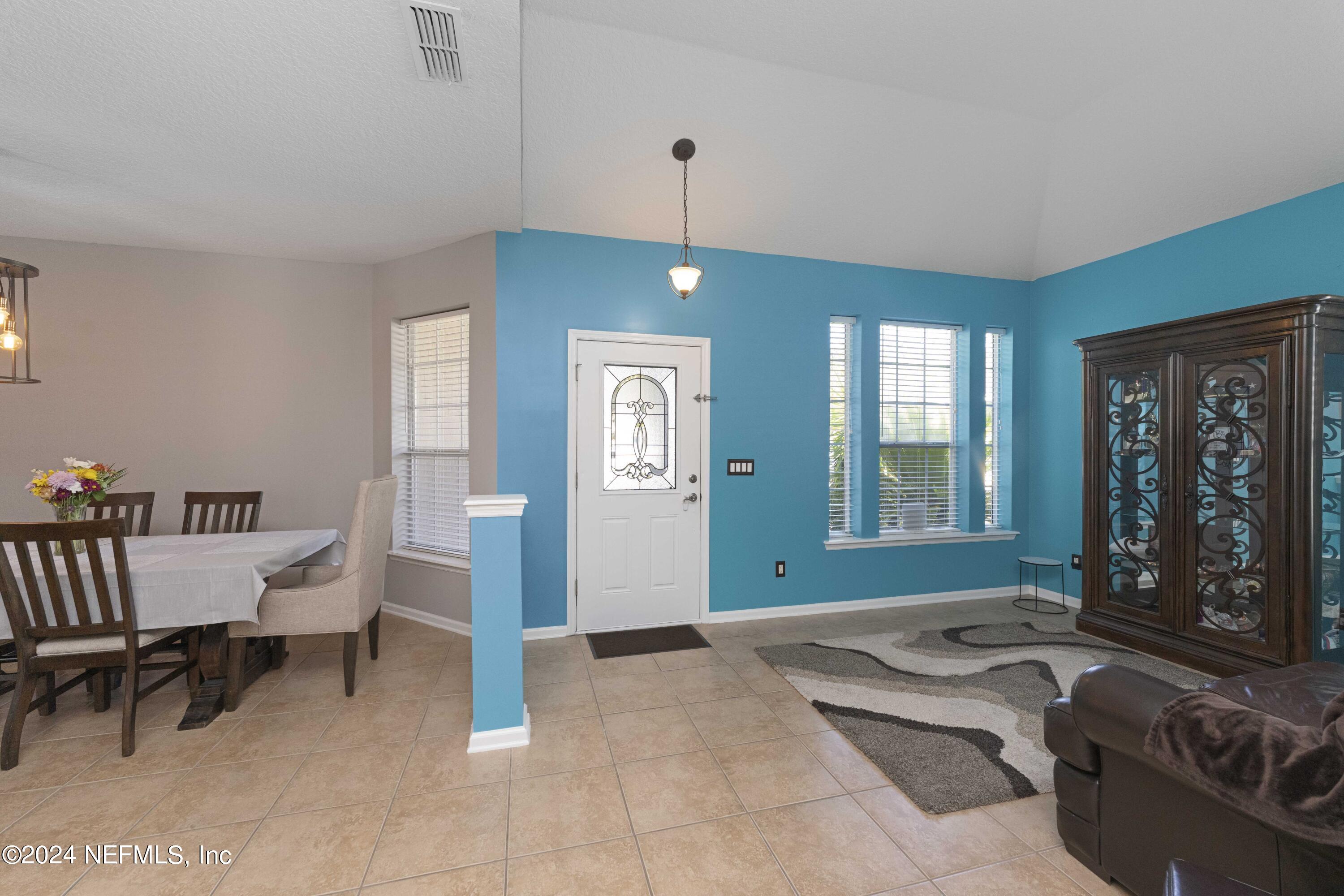5830 ALAMOSA Circle