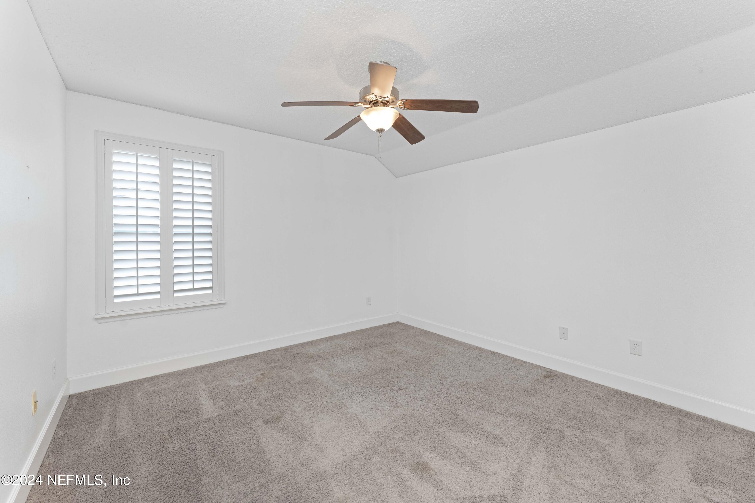 272 OLIVETTE Street, St. Johns