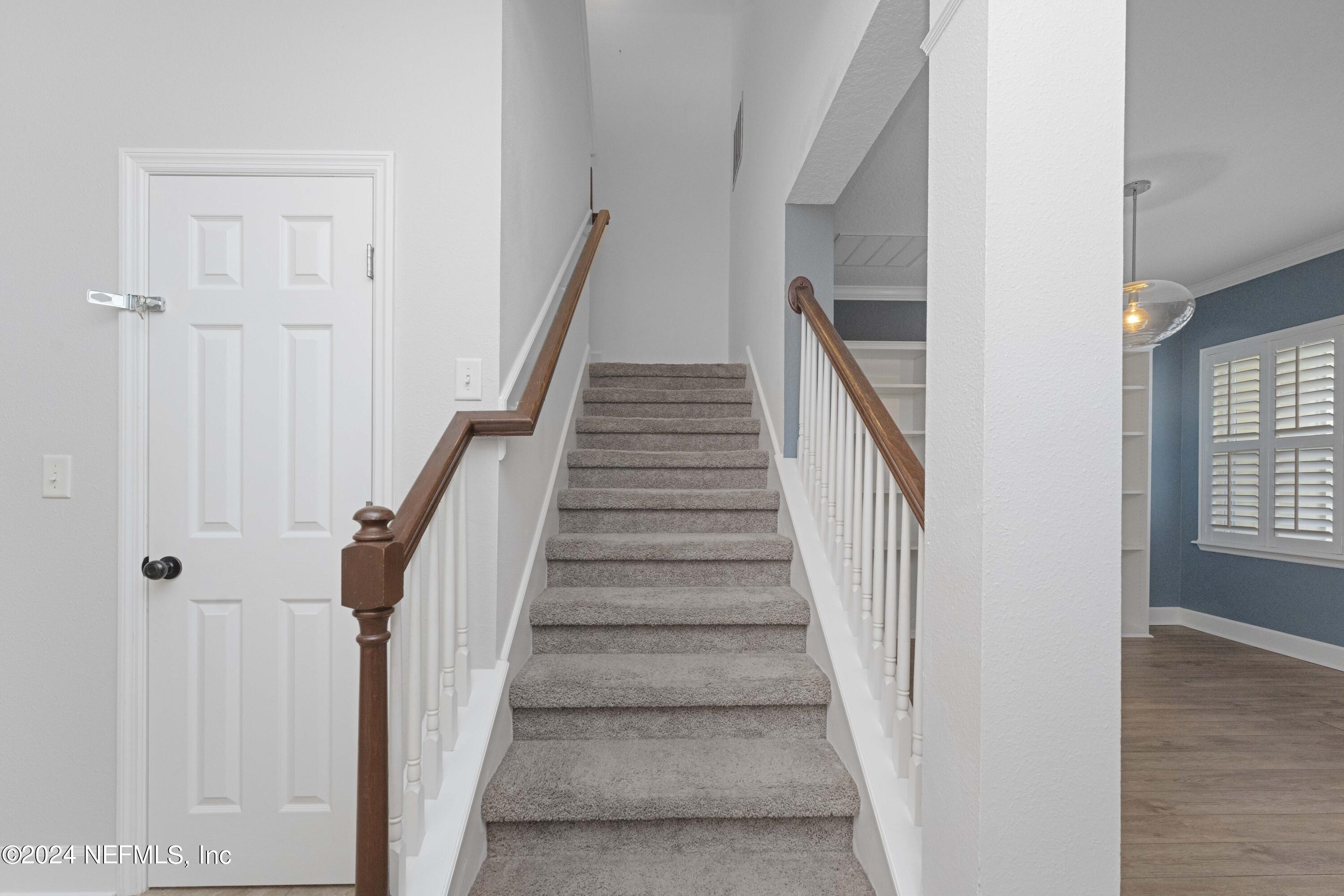 272 OLIVETTE Street, St. Johns