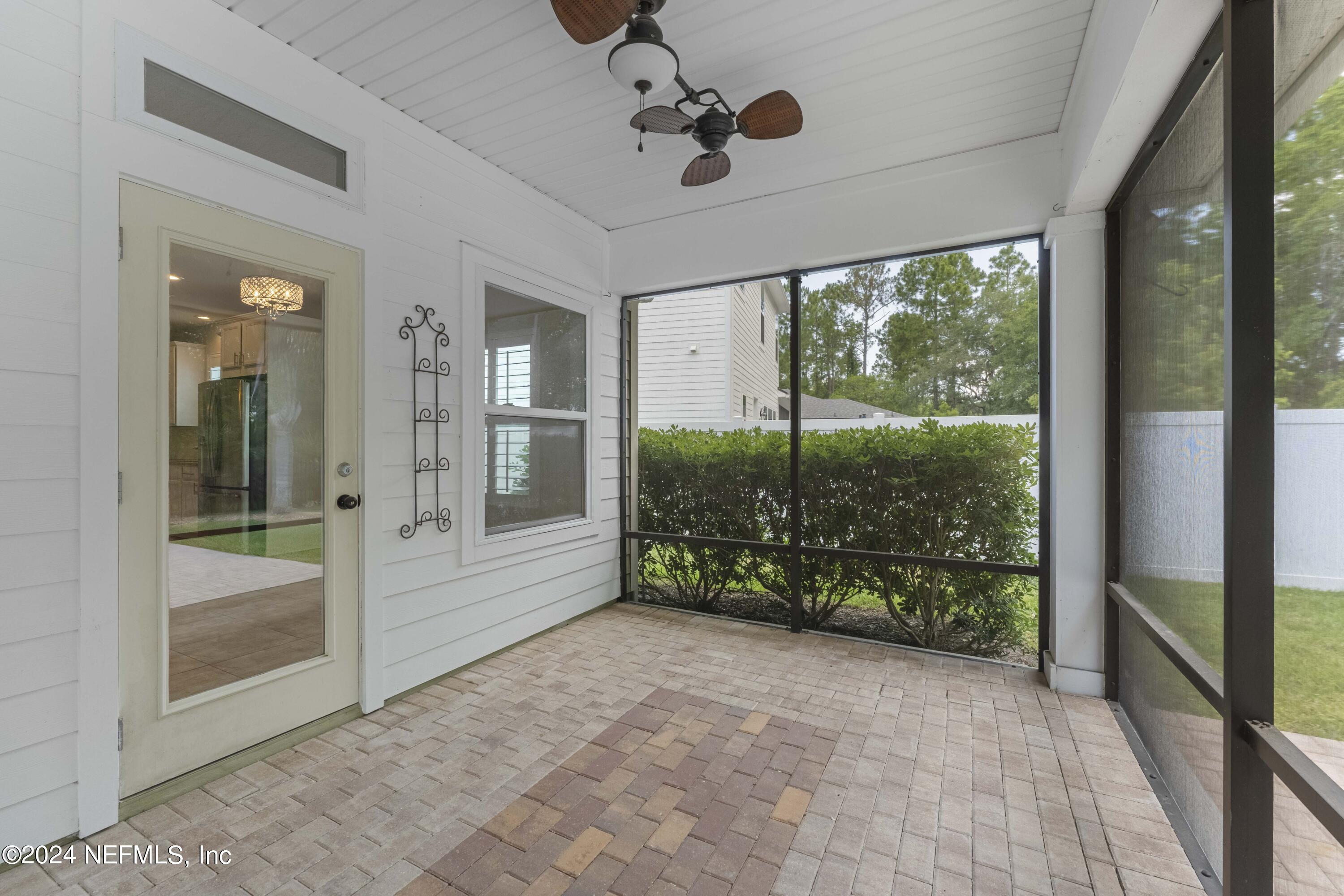 272 OLIVETTE Street, St. Johns