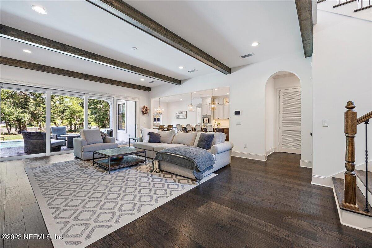 13861 BELLA RIVA Lane