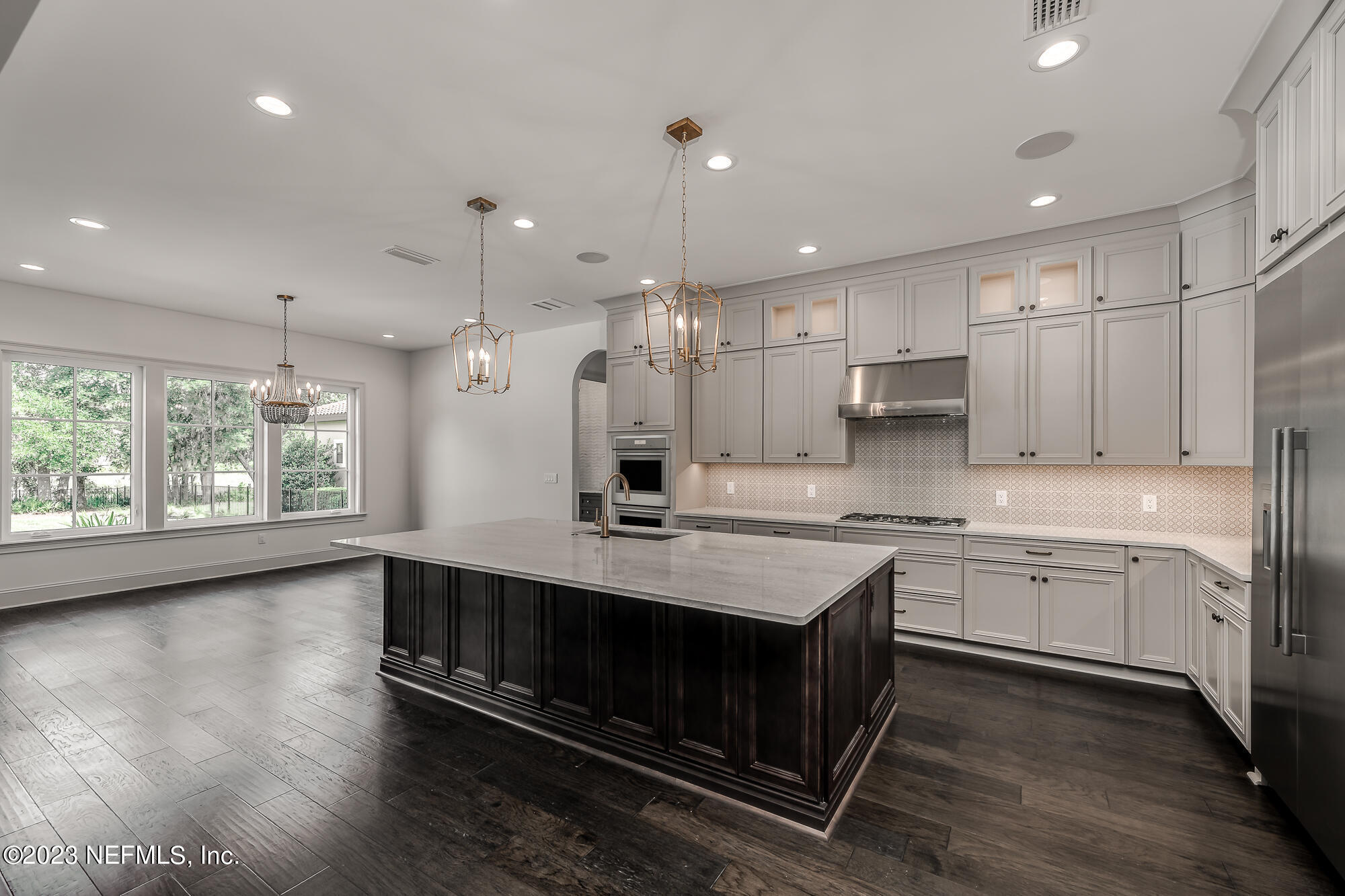 13861 BELLA RIVA Lane