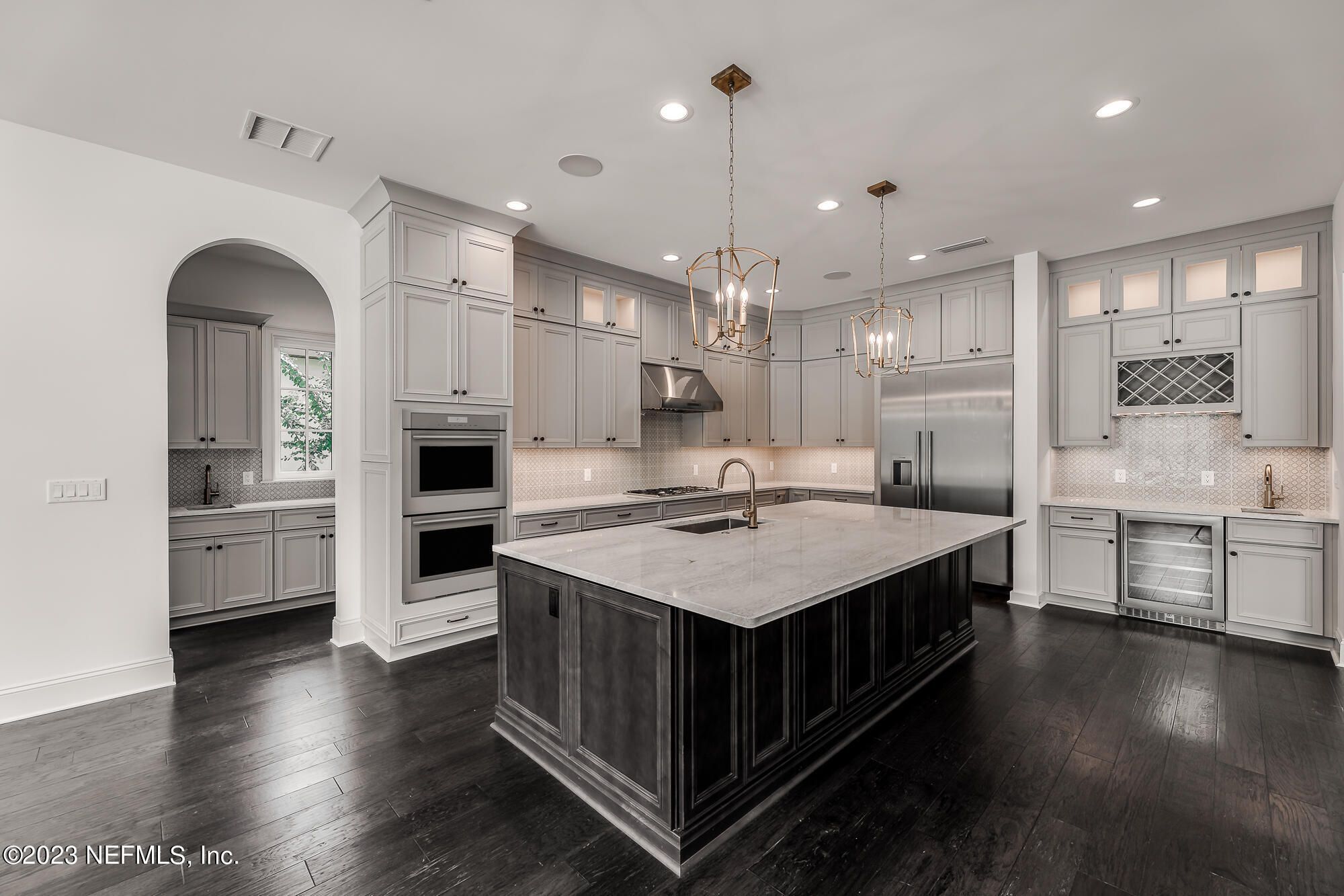 13861 BELLA RIVA Lane