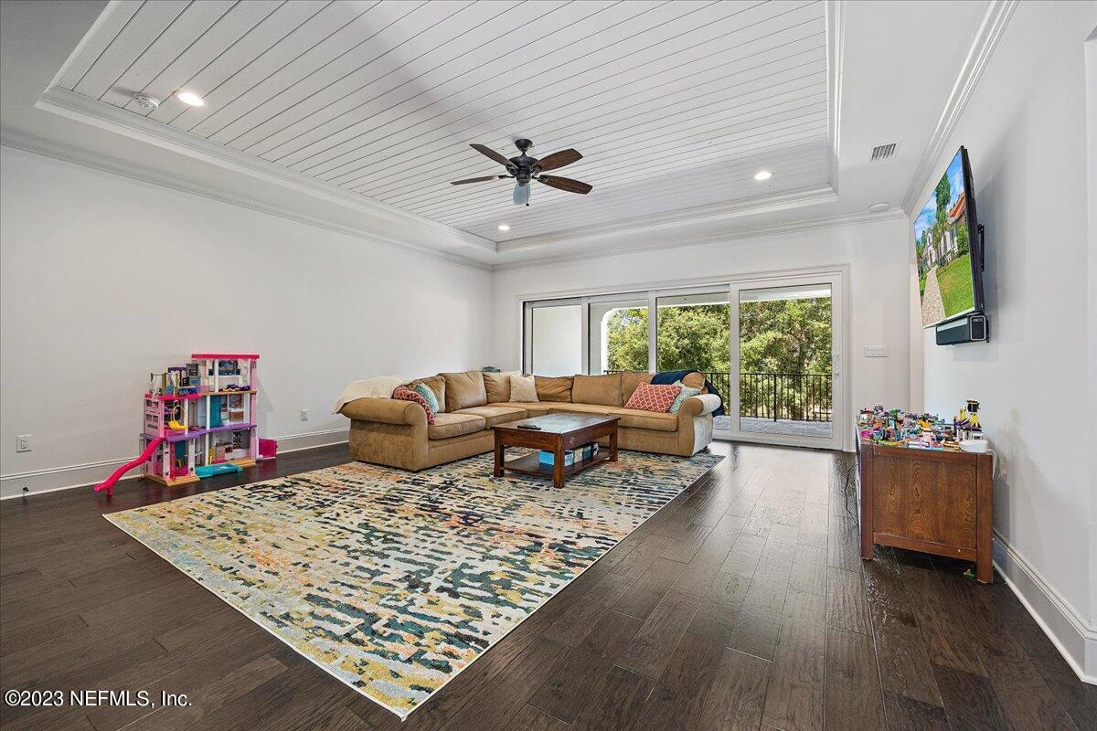 13861 BELLA RIVA Lane