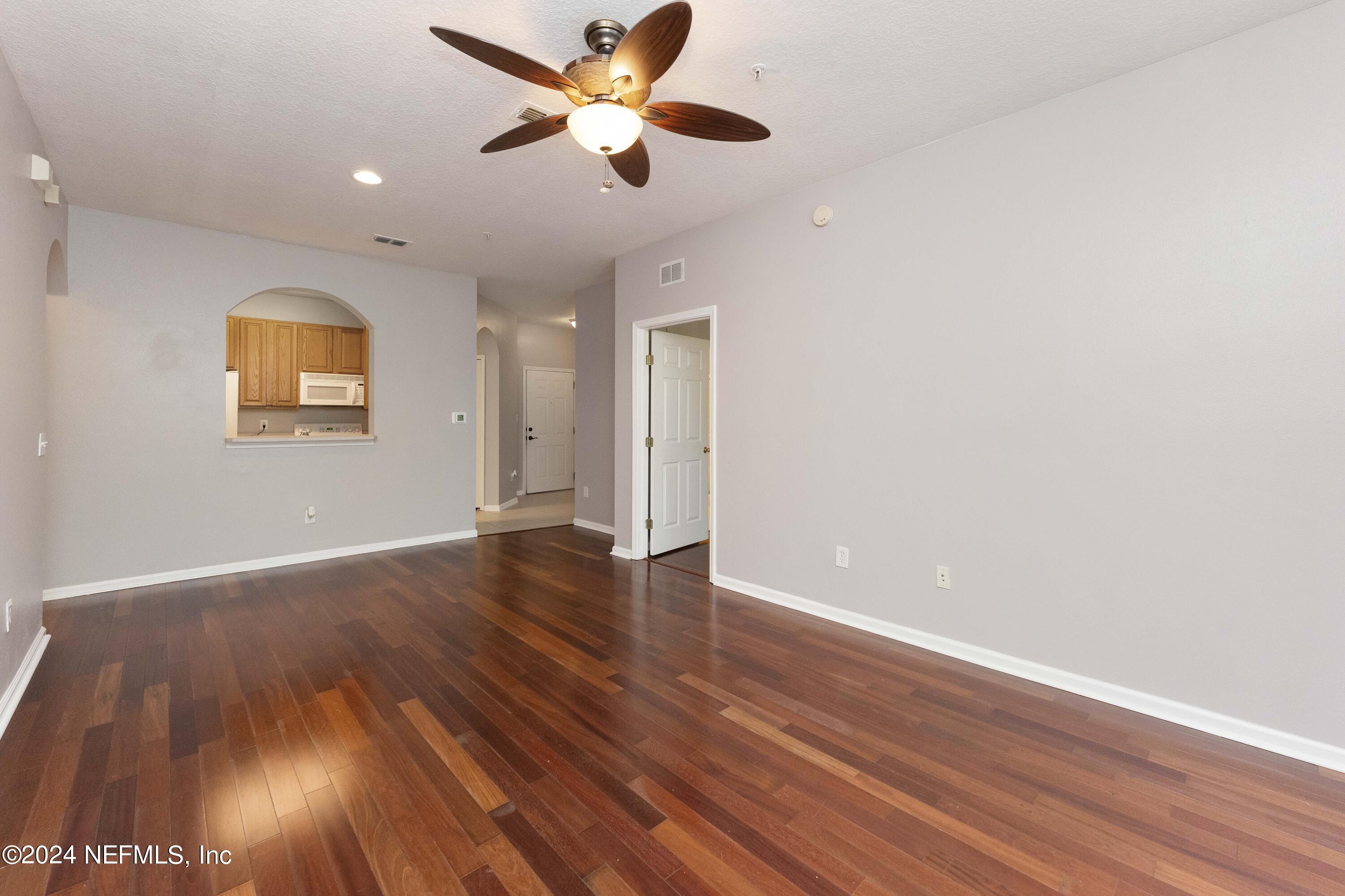 7801 POINT MEADOWS Drive, 5202
