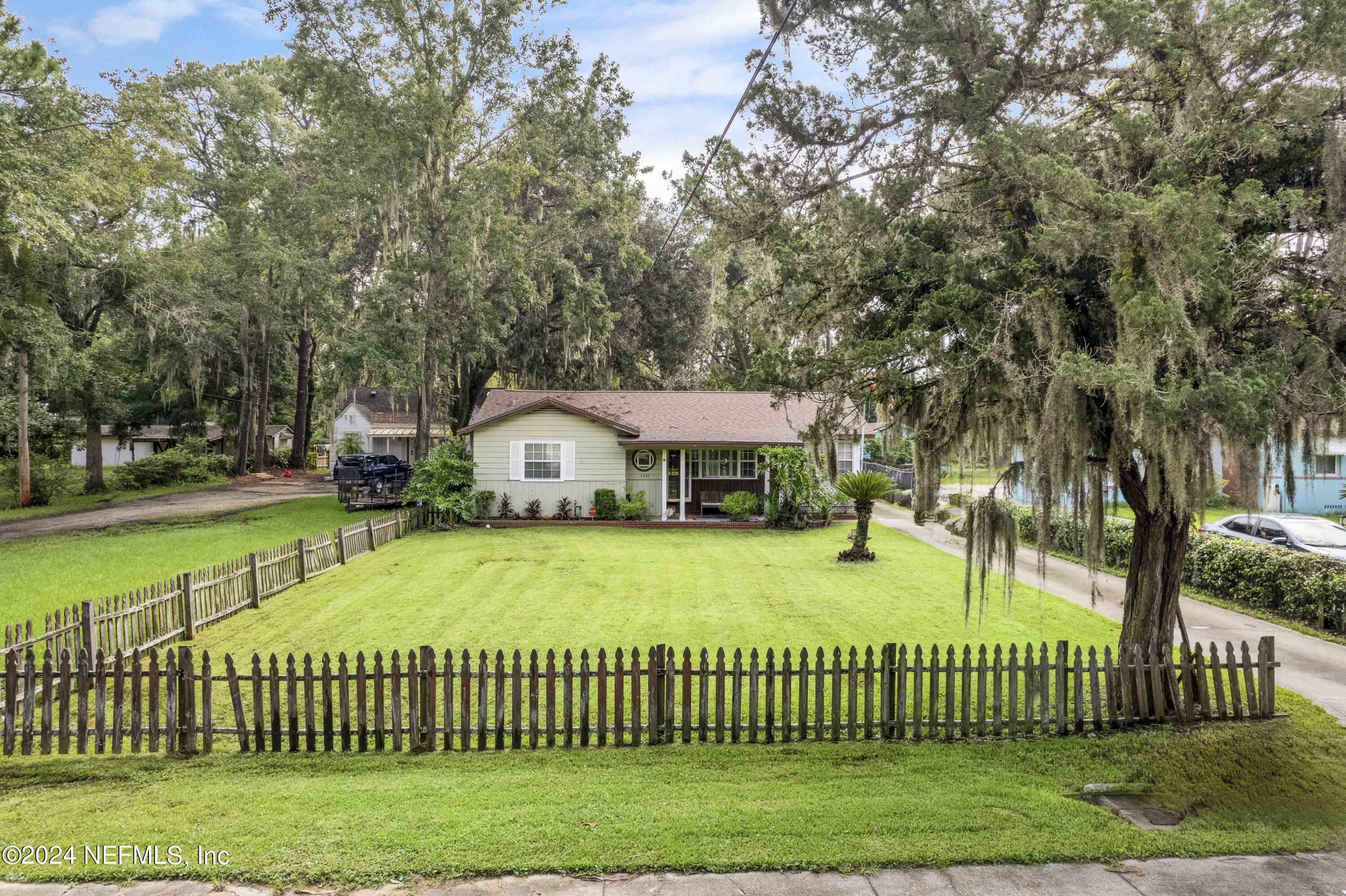 1893 EAST Road