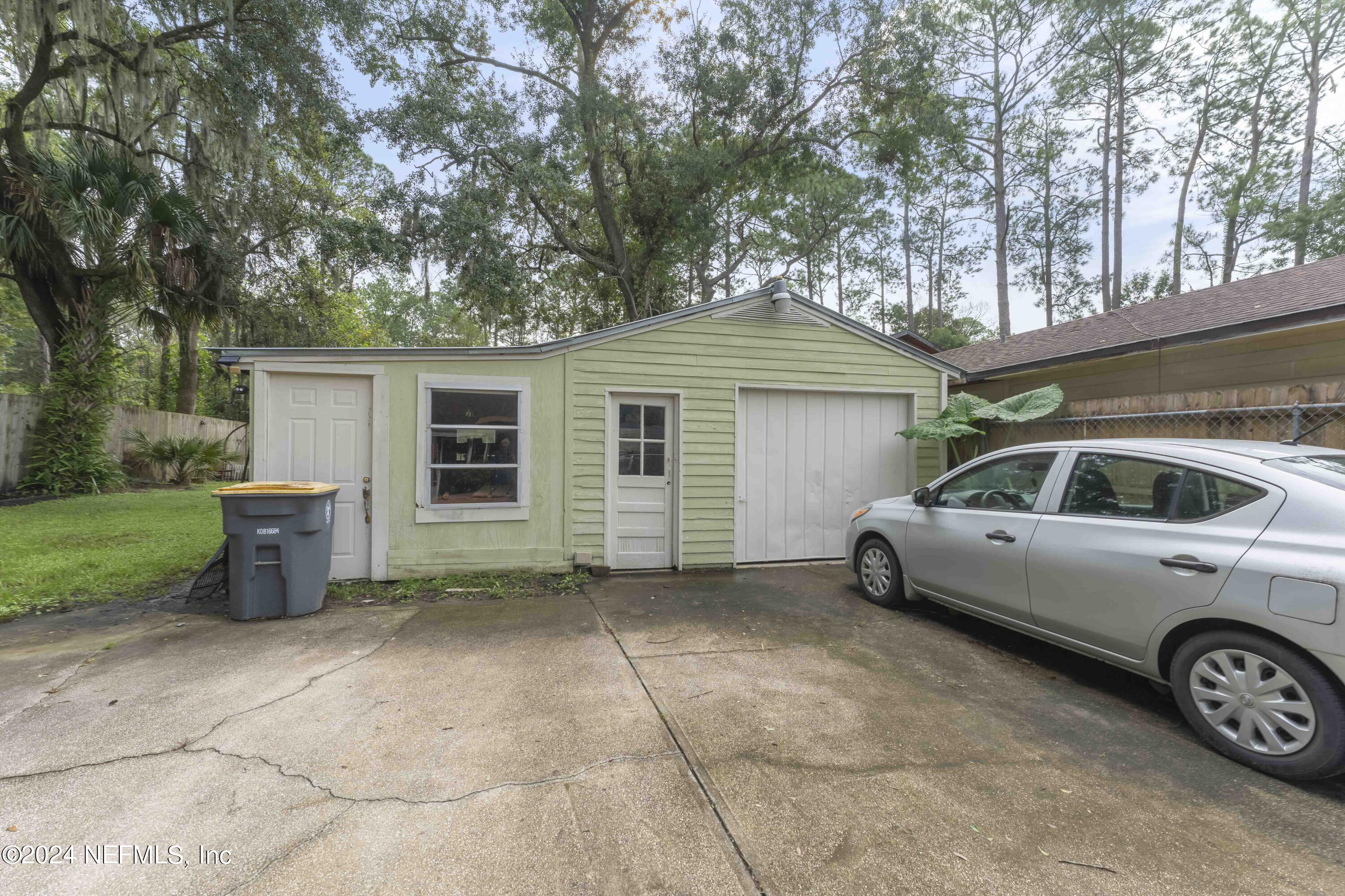 1893 EAST Road