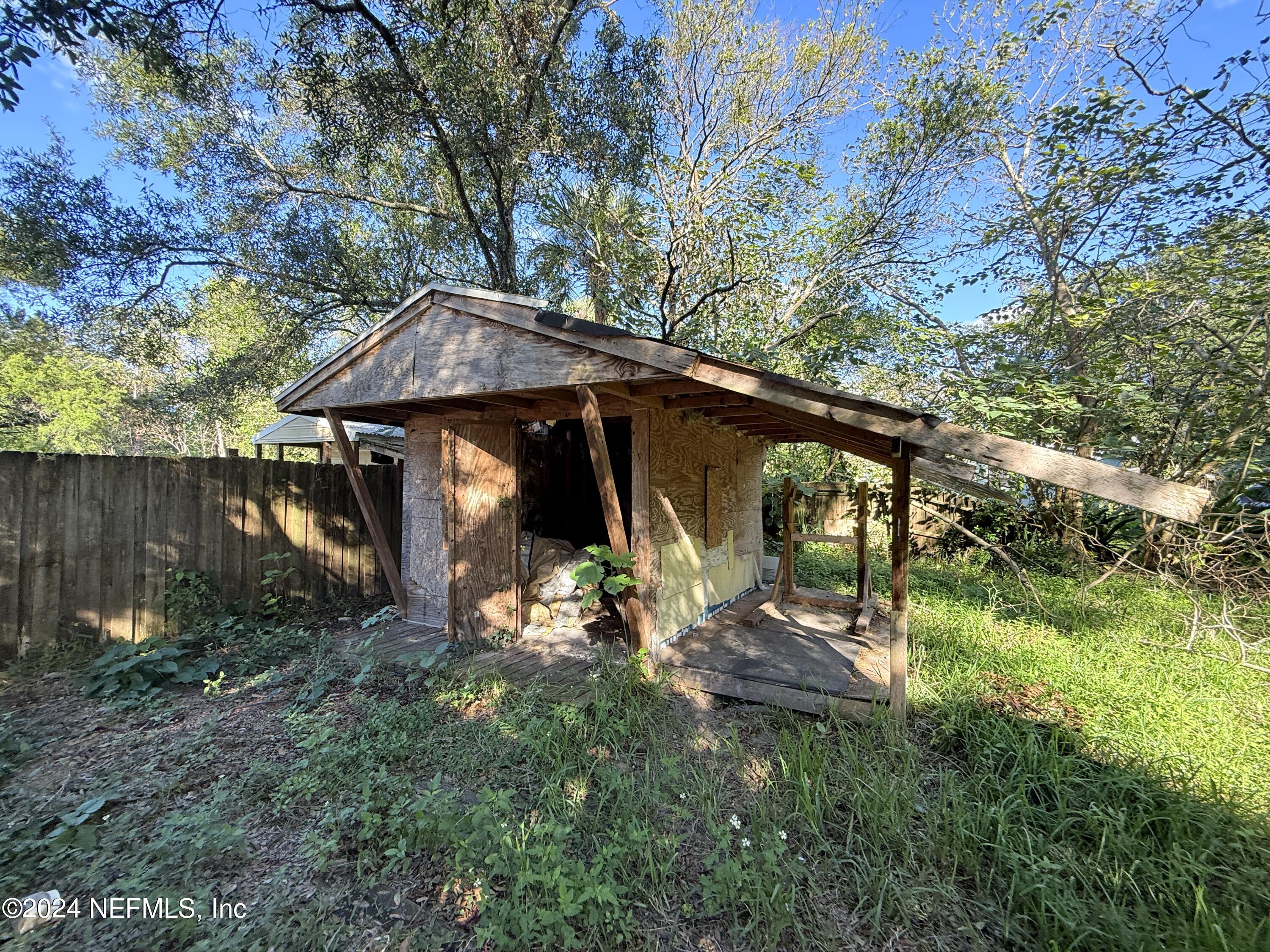 3619 BROCKWAY Road