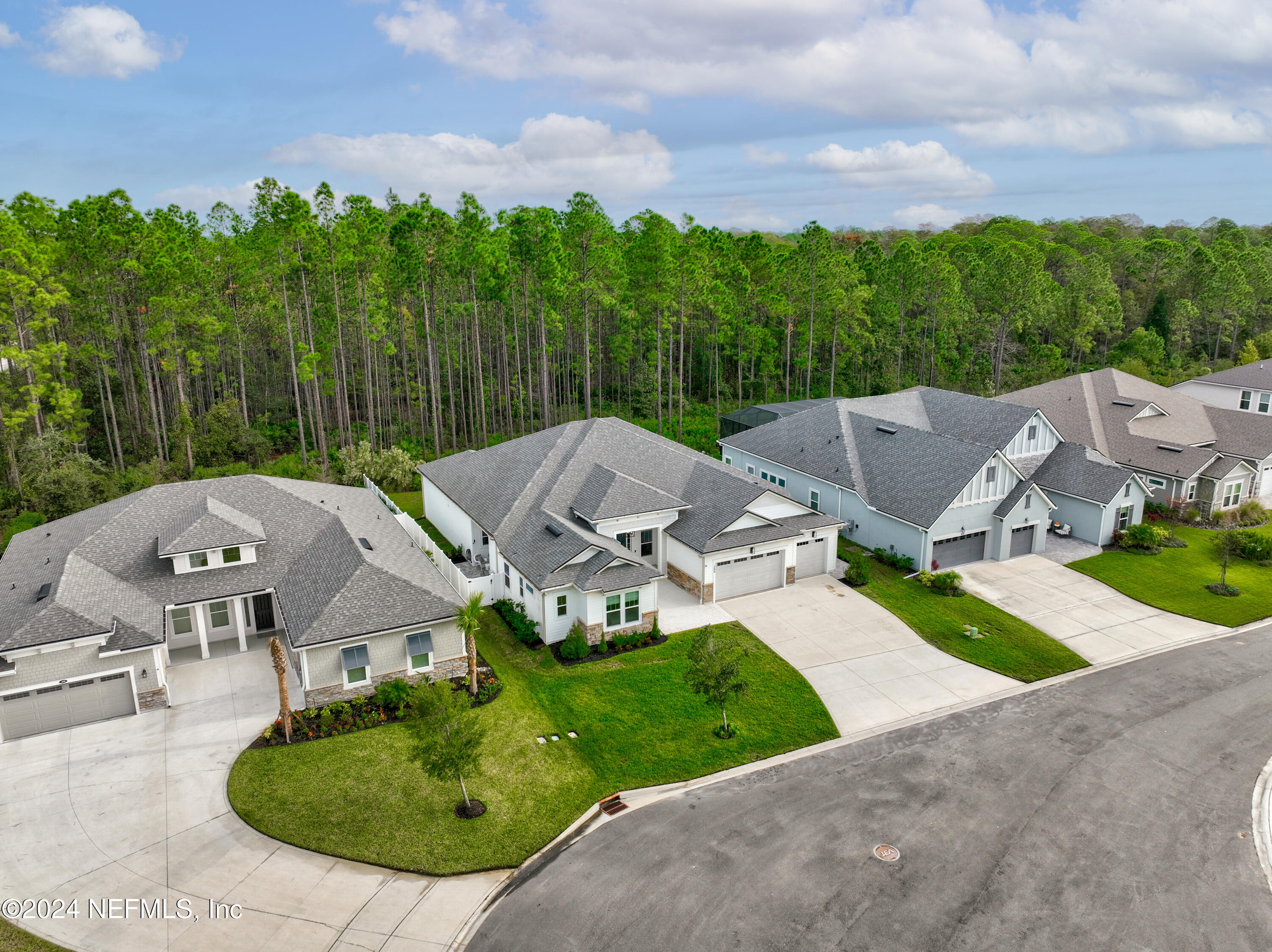 284 WHIRLAWAY Court
