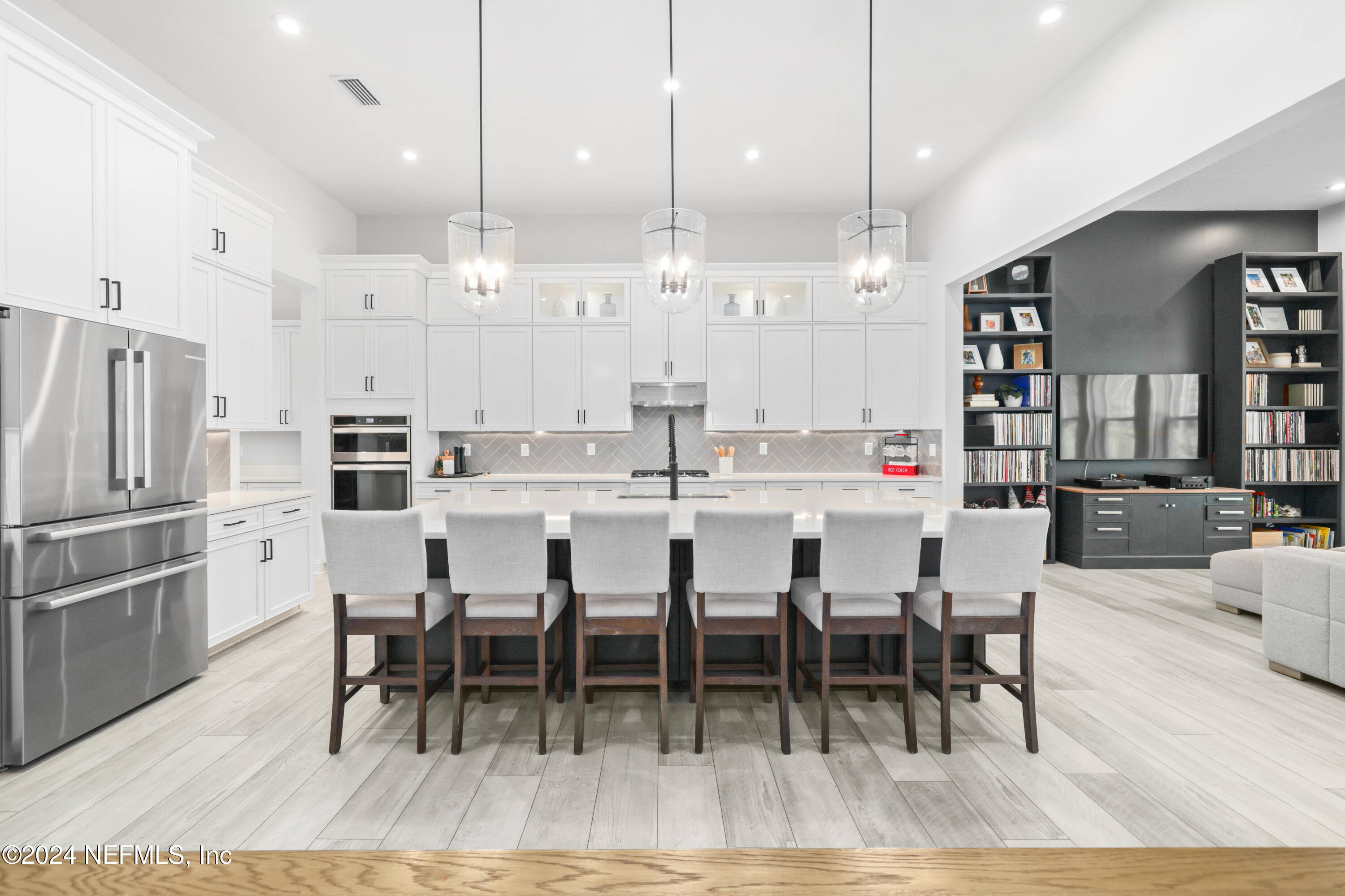 284 WHIRLAWAY Court