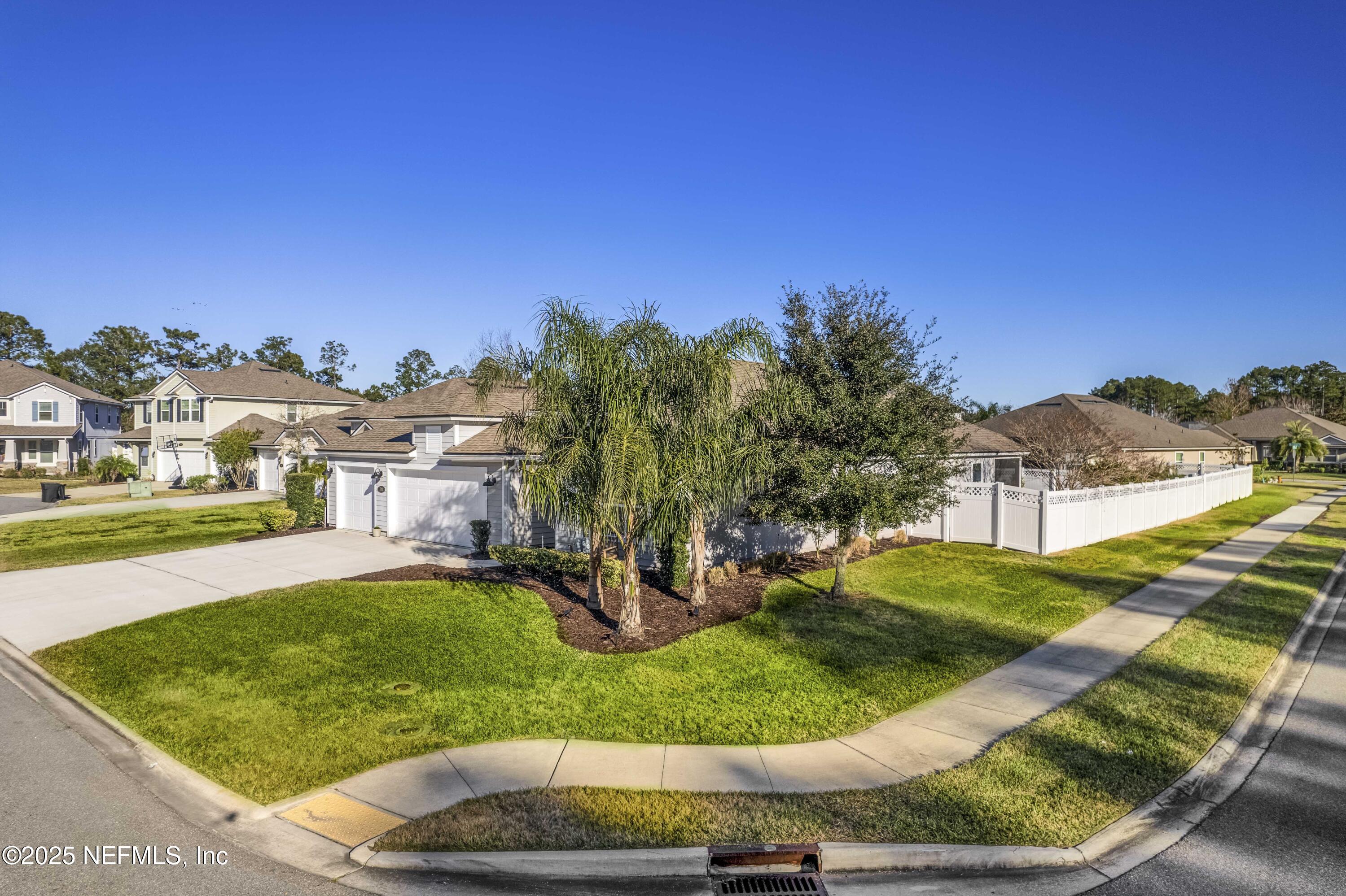 700 BANCHORY Court, St. Johns