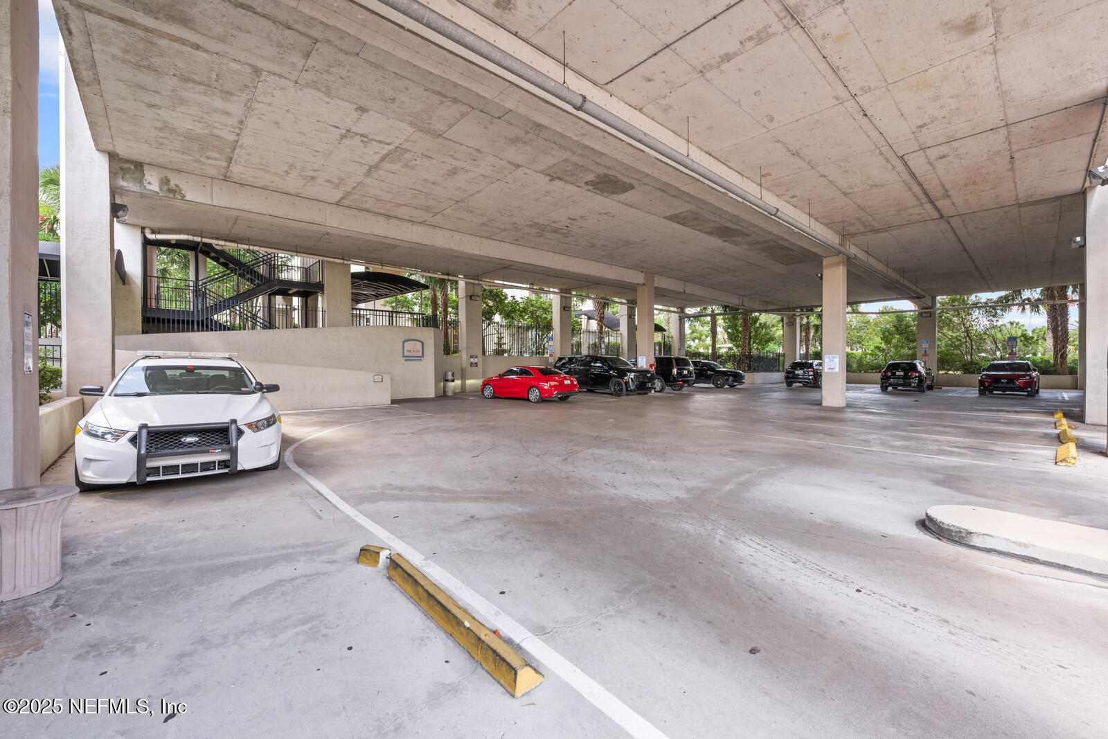 400 E BAY Street, 1706