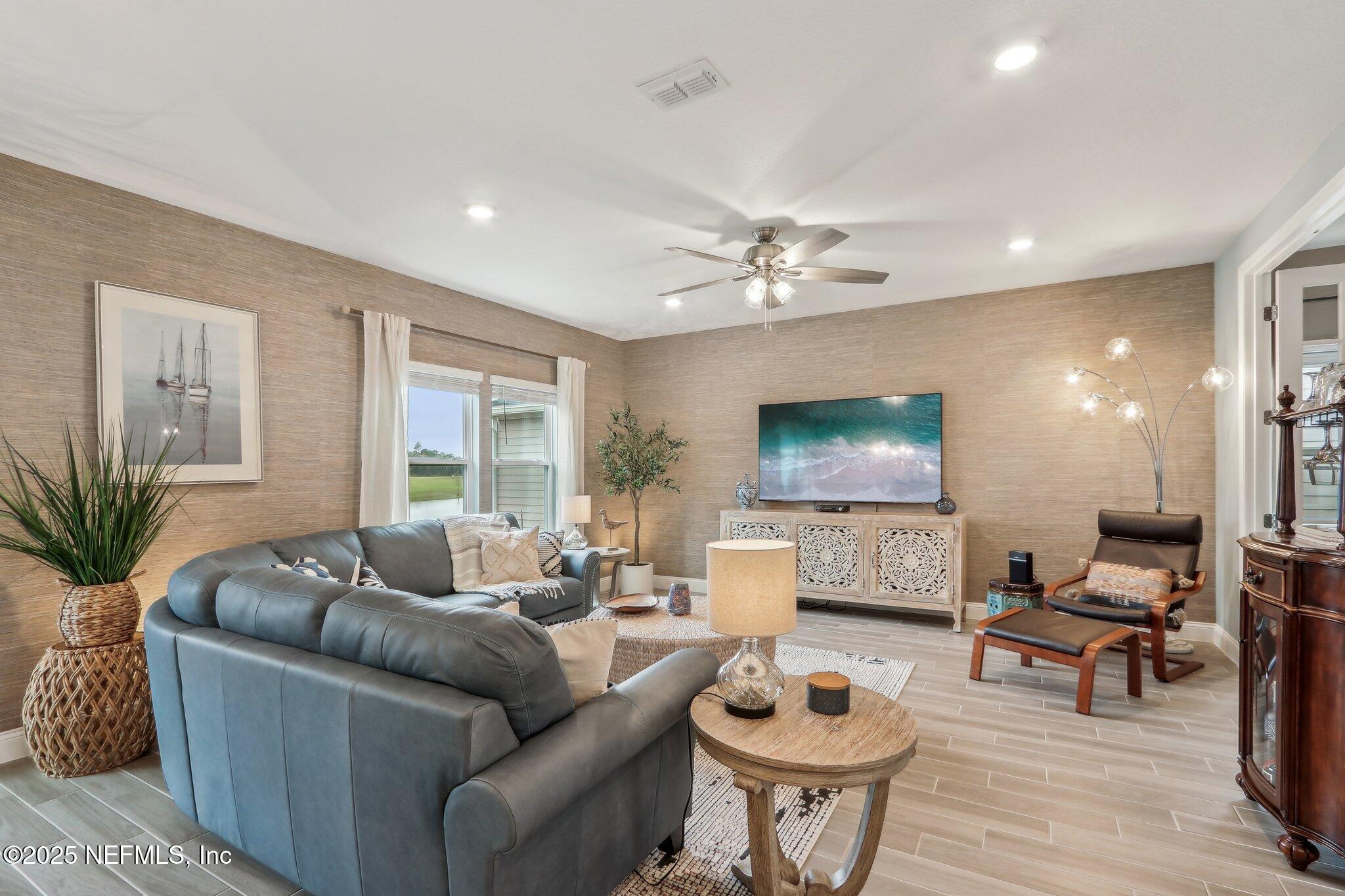 1201 STILLWATER Boulevard, St. Johns