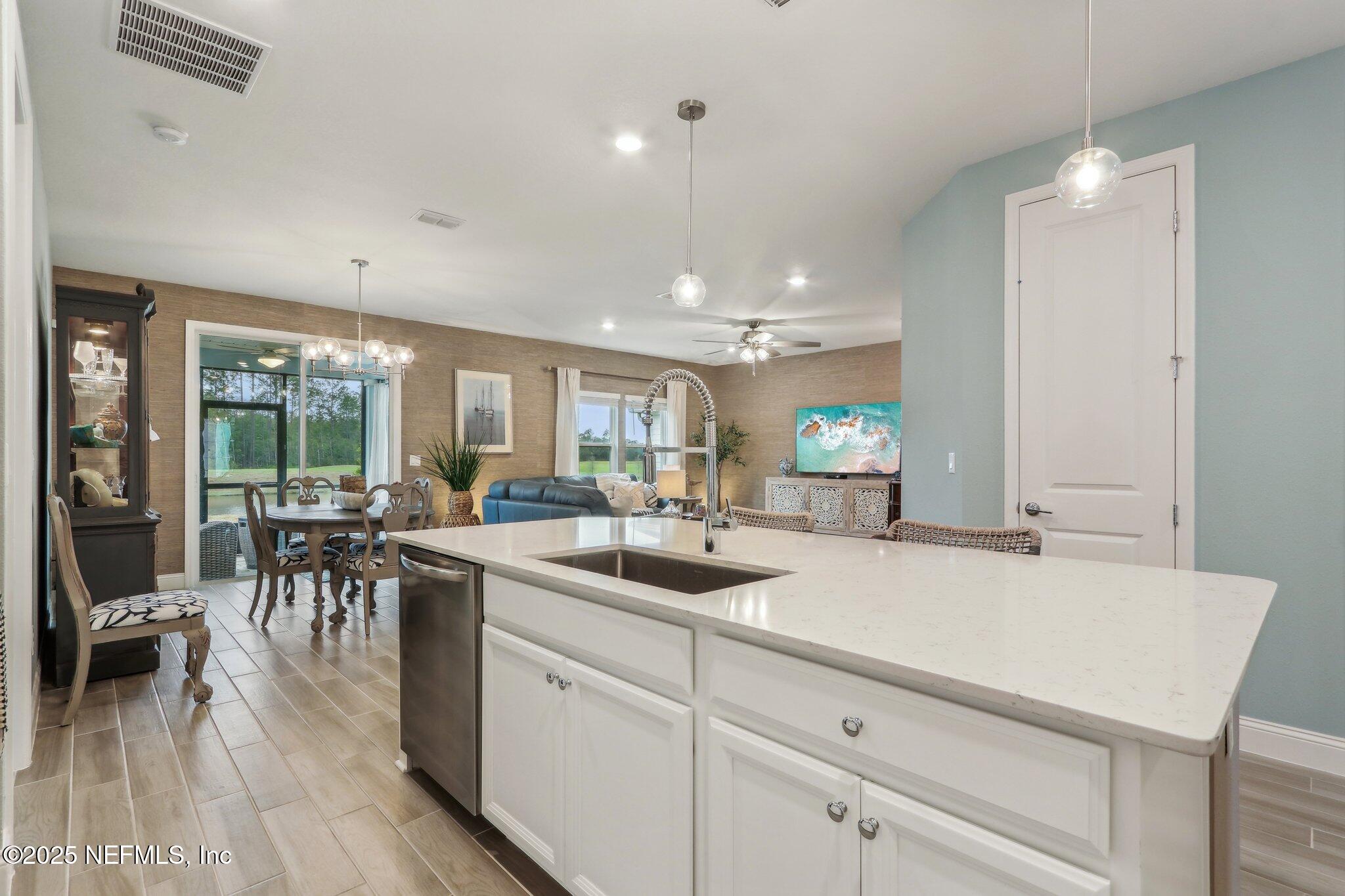 1201 STILLWATER Boulevard, St. Johns