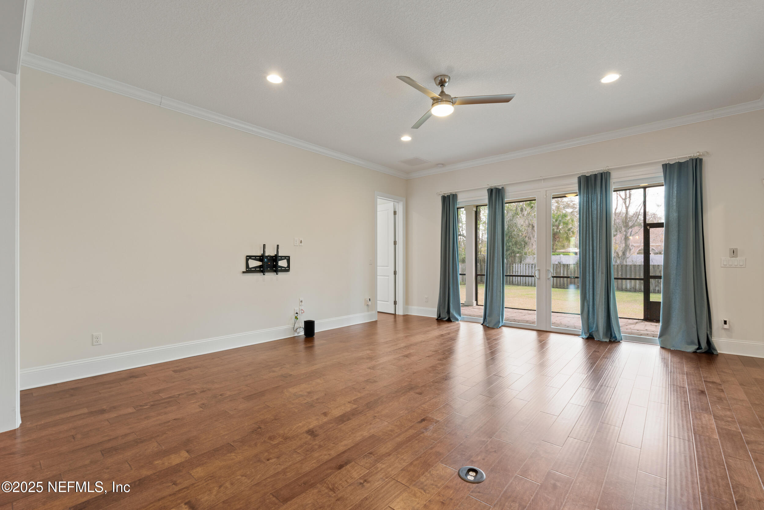 2692 FAIRWAY FARMS Court