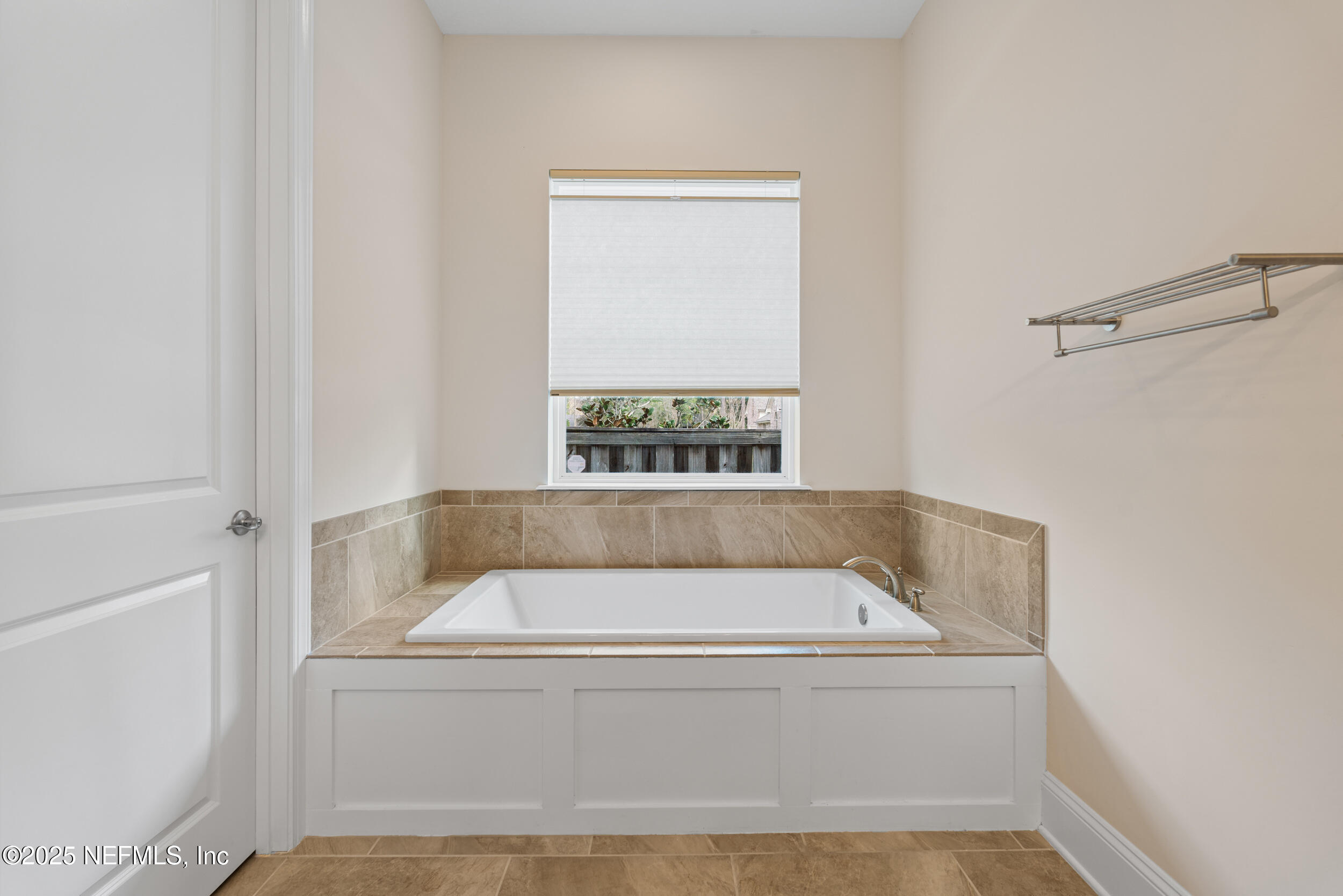 2692 FAIRWAY FARMS Court