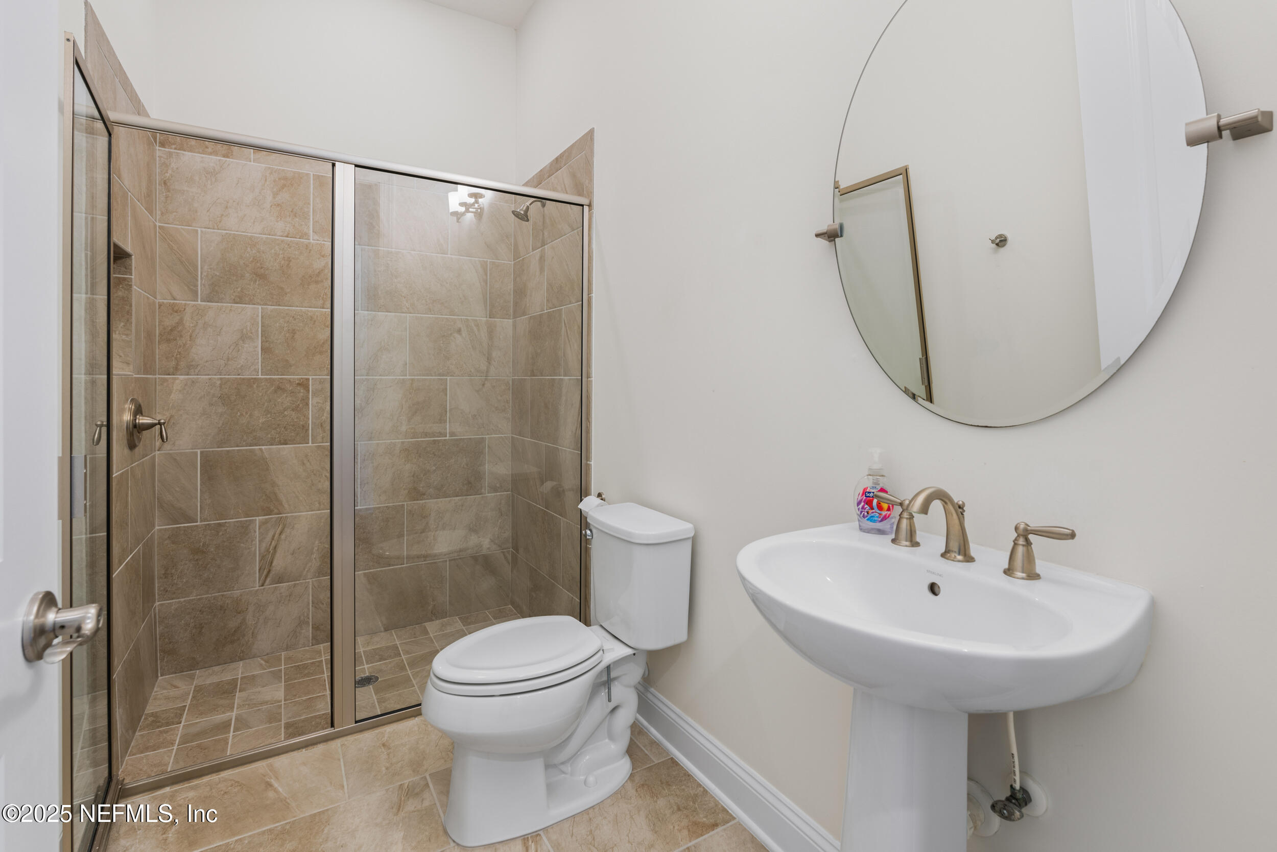 2692 FAIRWAY FARMS Court