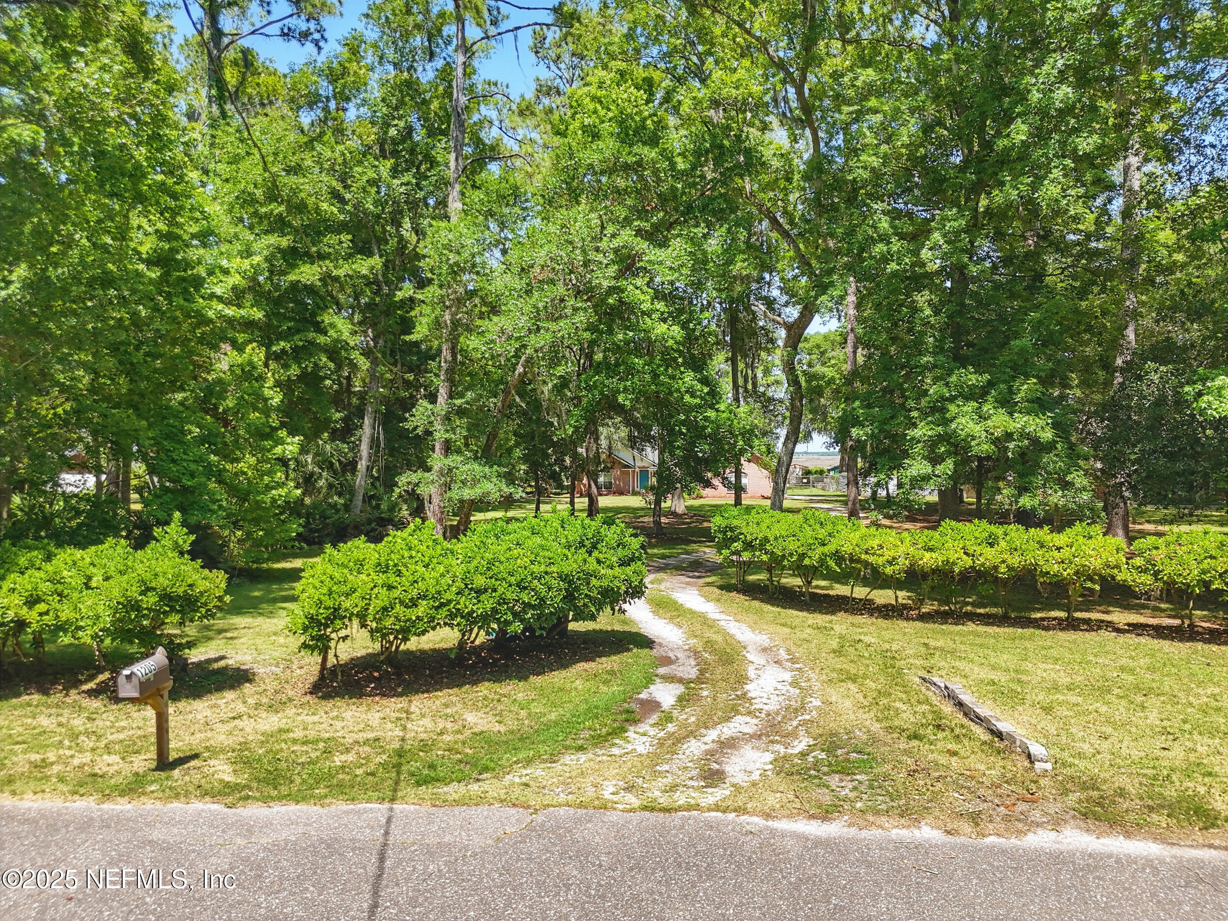 1205 EAGLE BEND Court