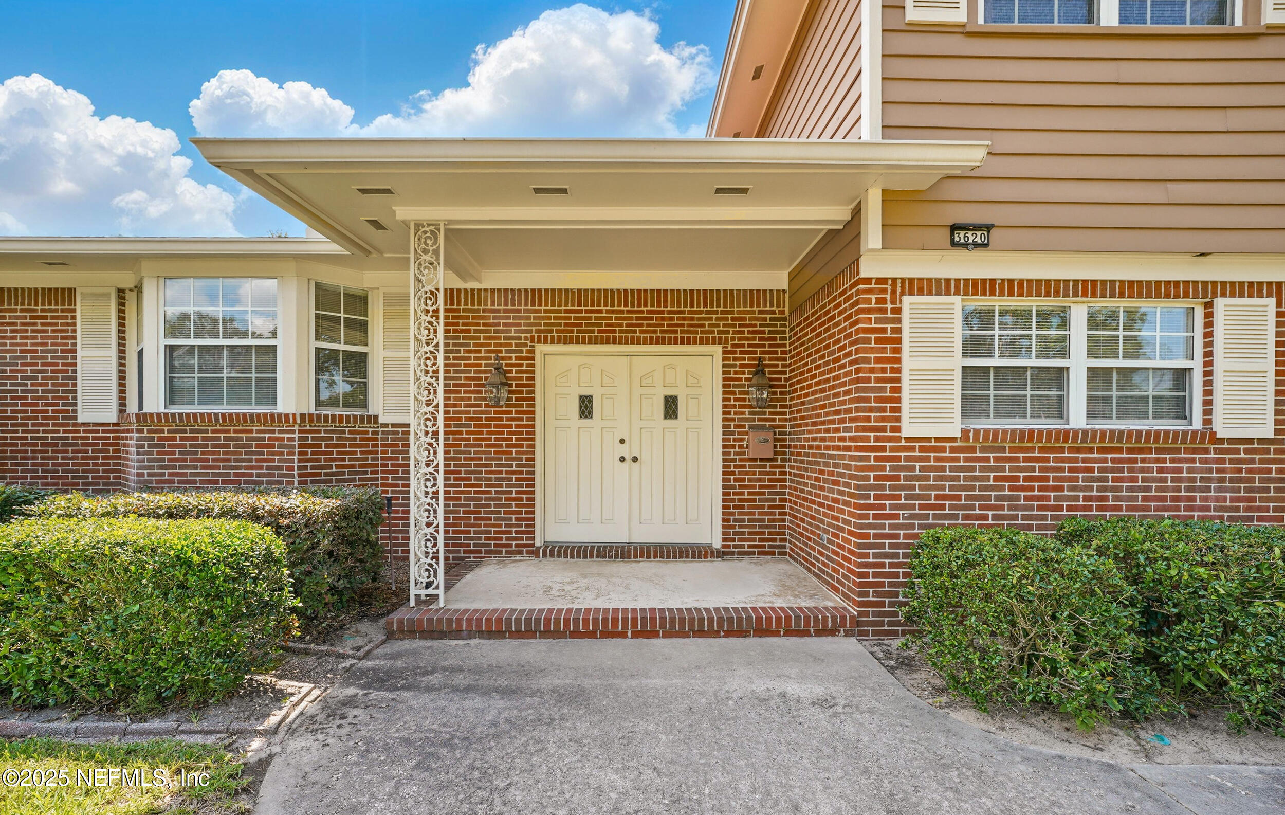 3620 SANDBURG Road