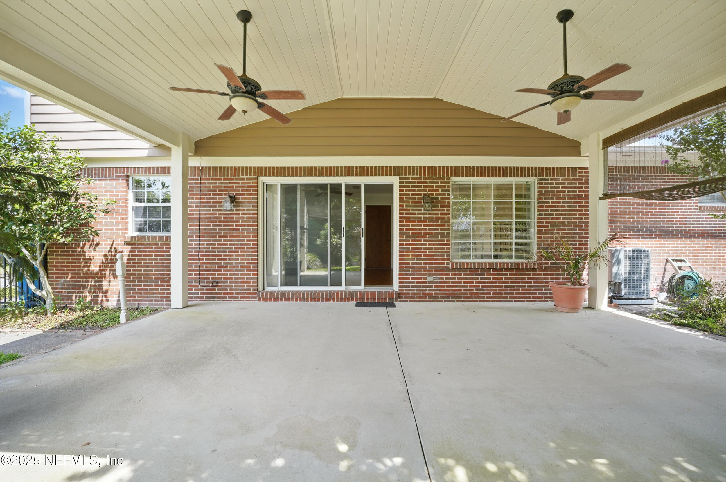 3620 SANDBURG Road