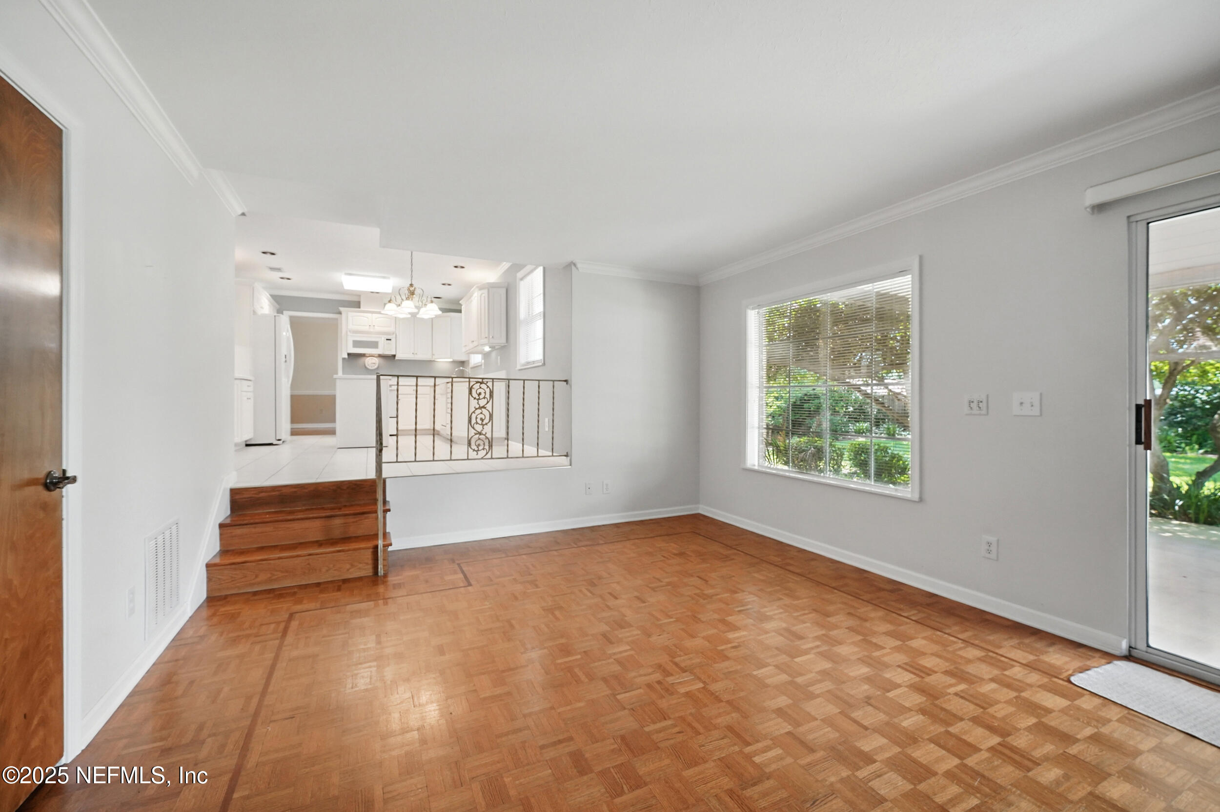 3620 SANDBURG Road