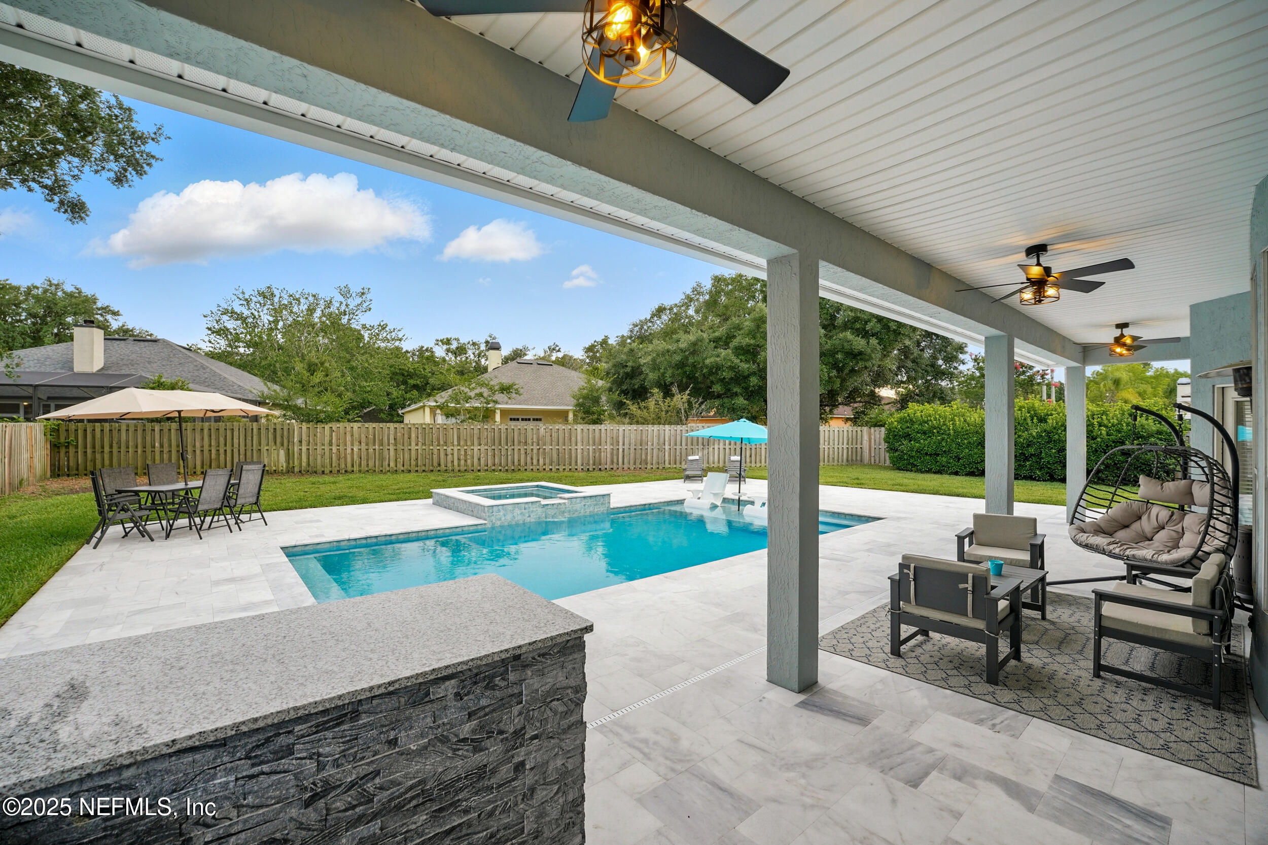 828 LOTUS Lane N, St. Johns
