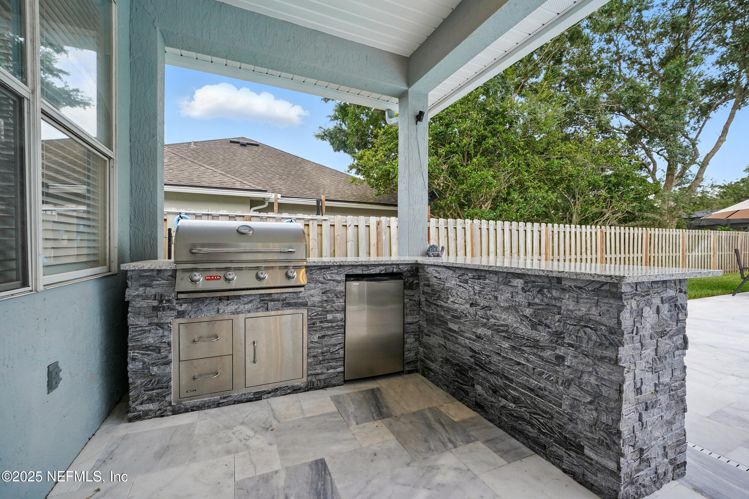 828 LOTUS Lane N, St. Johns