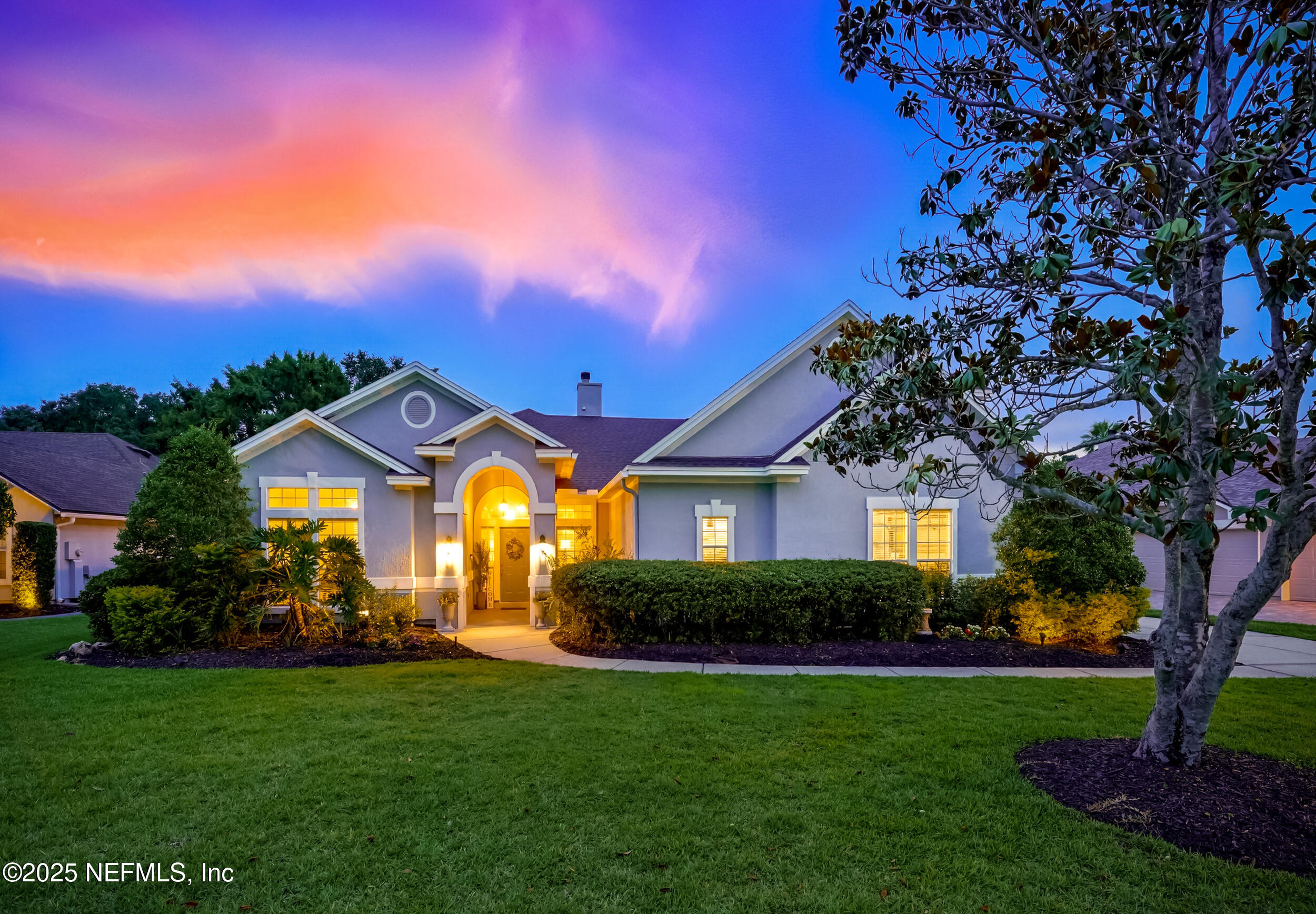 828 LOTUS Lane N, St. Johns