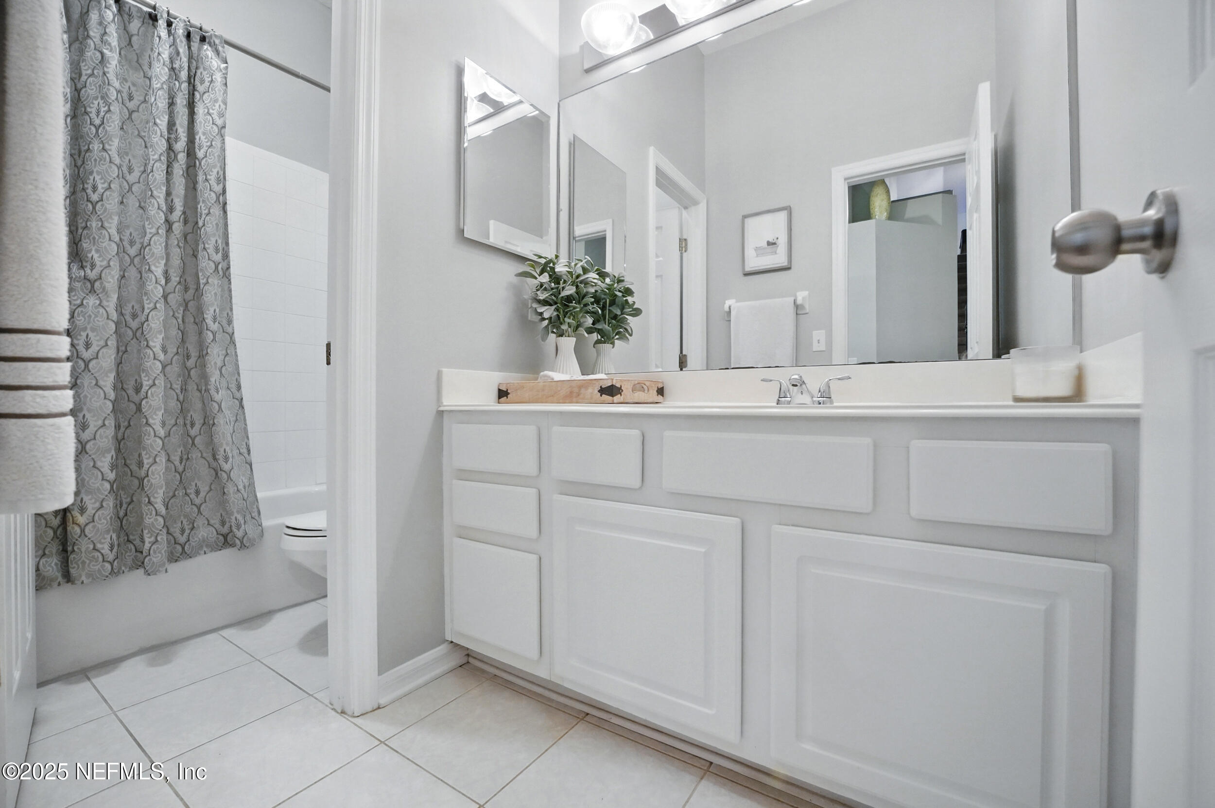 828 LOTUS Lane N, St. Johns