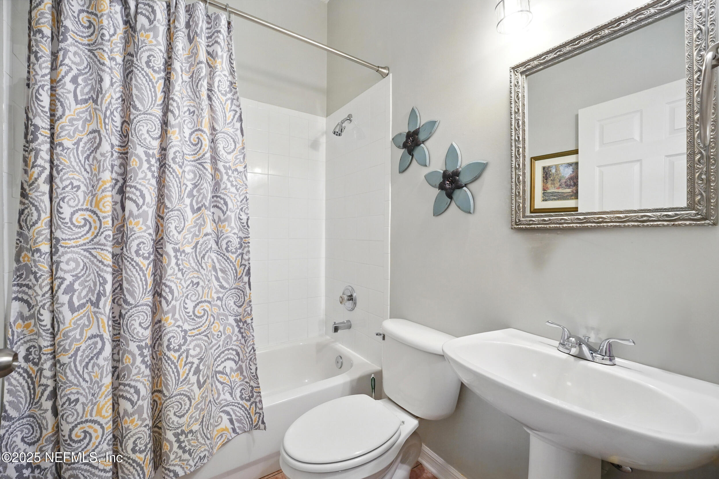828 LOTUS Lane N, St. Johns