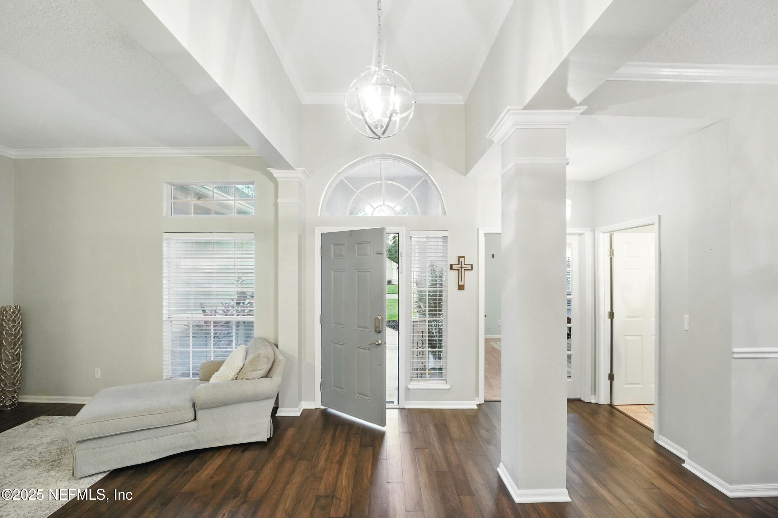 828 LOTUS Lane N, St. Johns