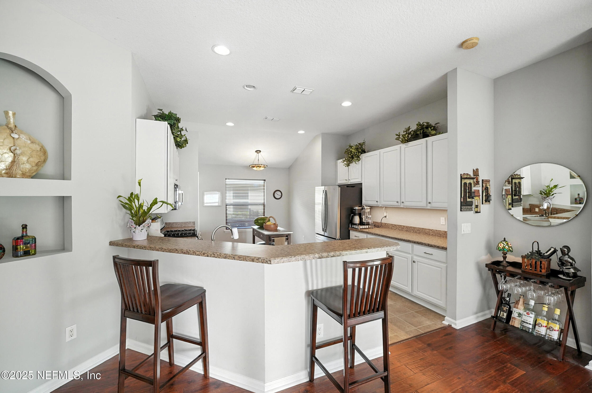 5877 WIND CAVE Lane