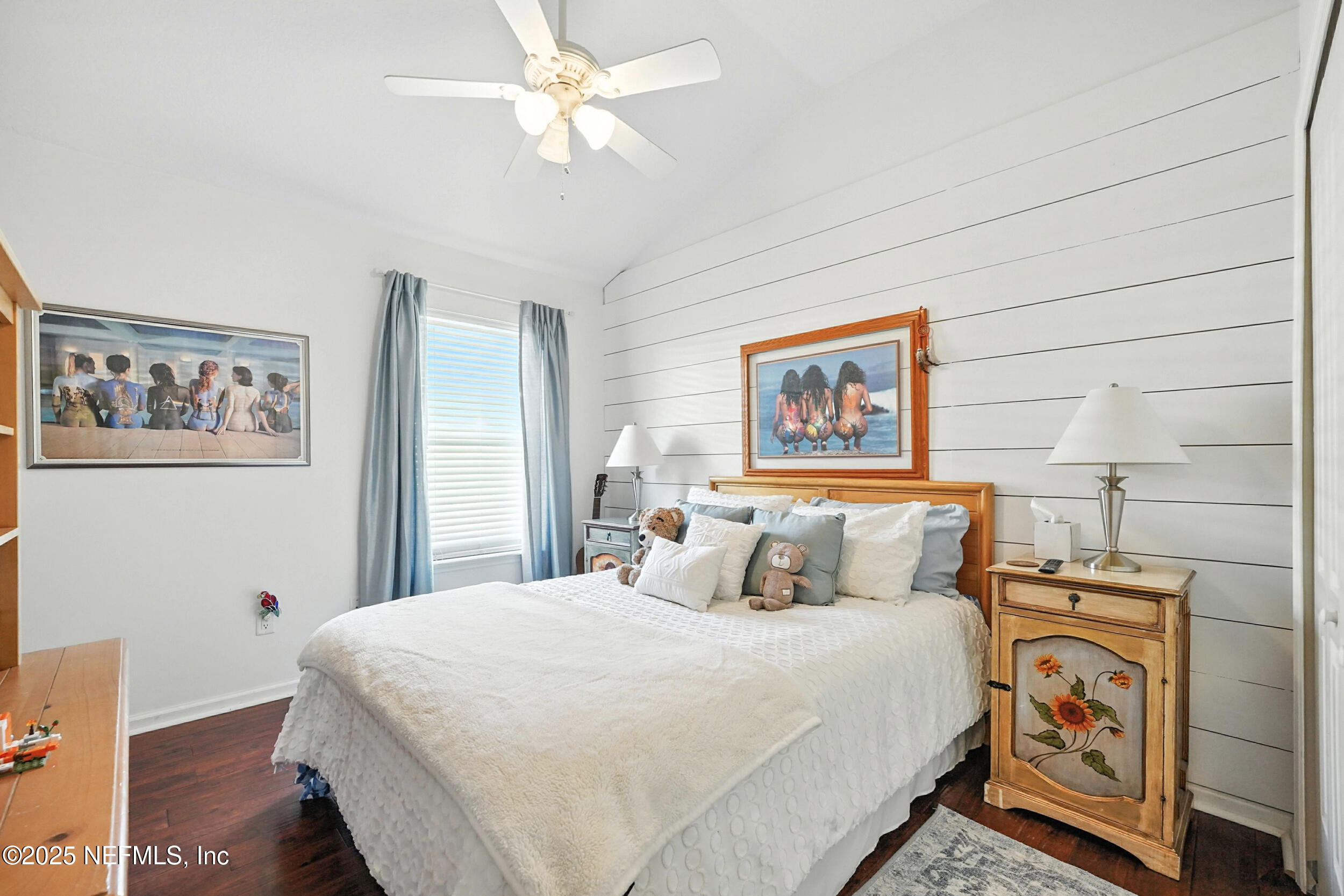 5877 WIND CAVE Lane