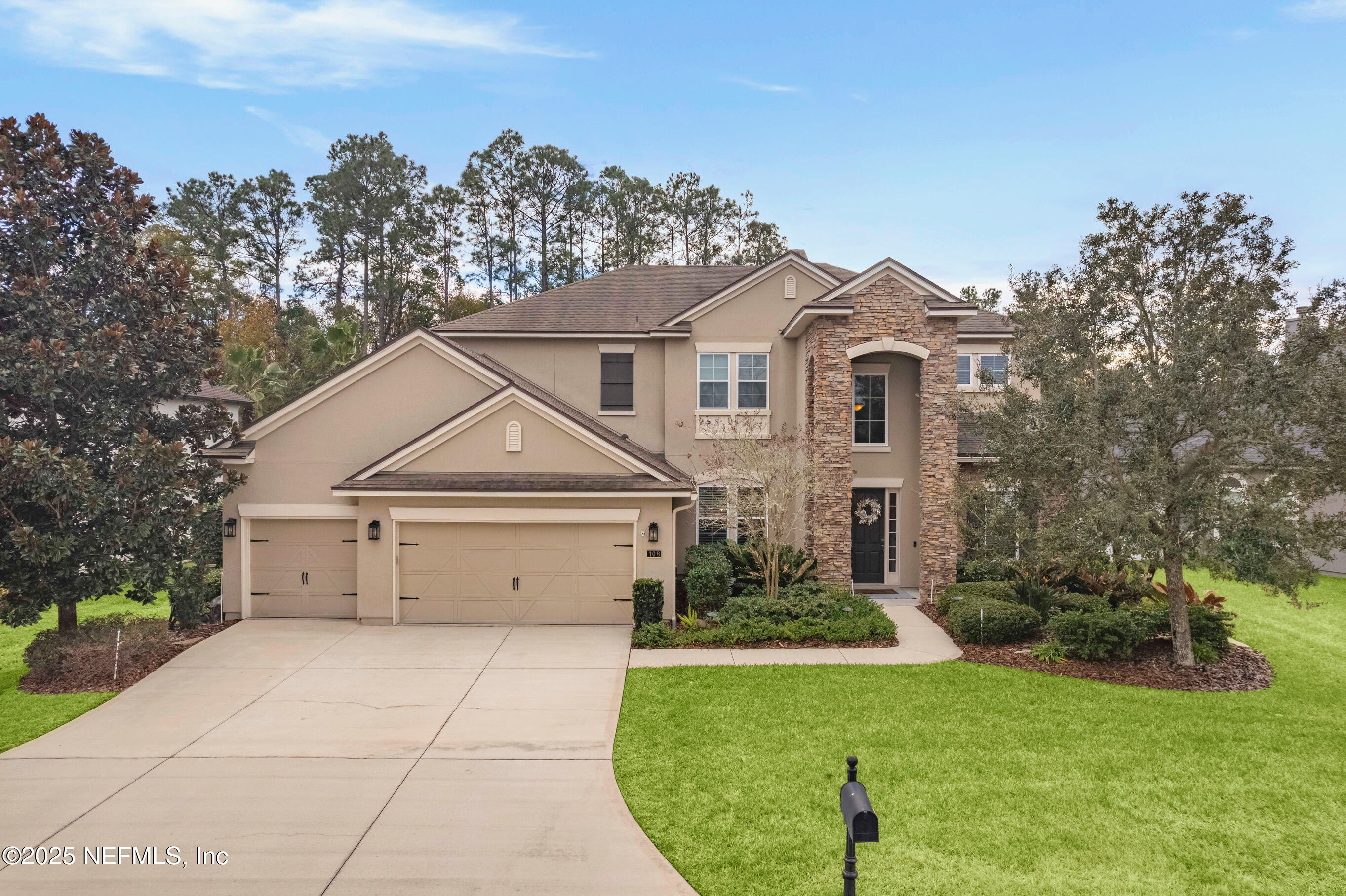 108 PINETA Way, St. Johns