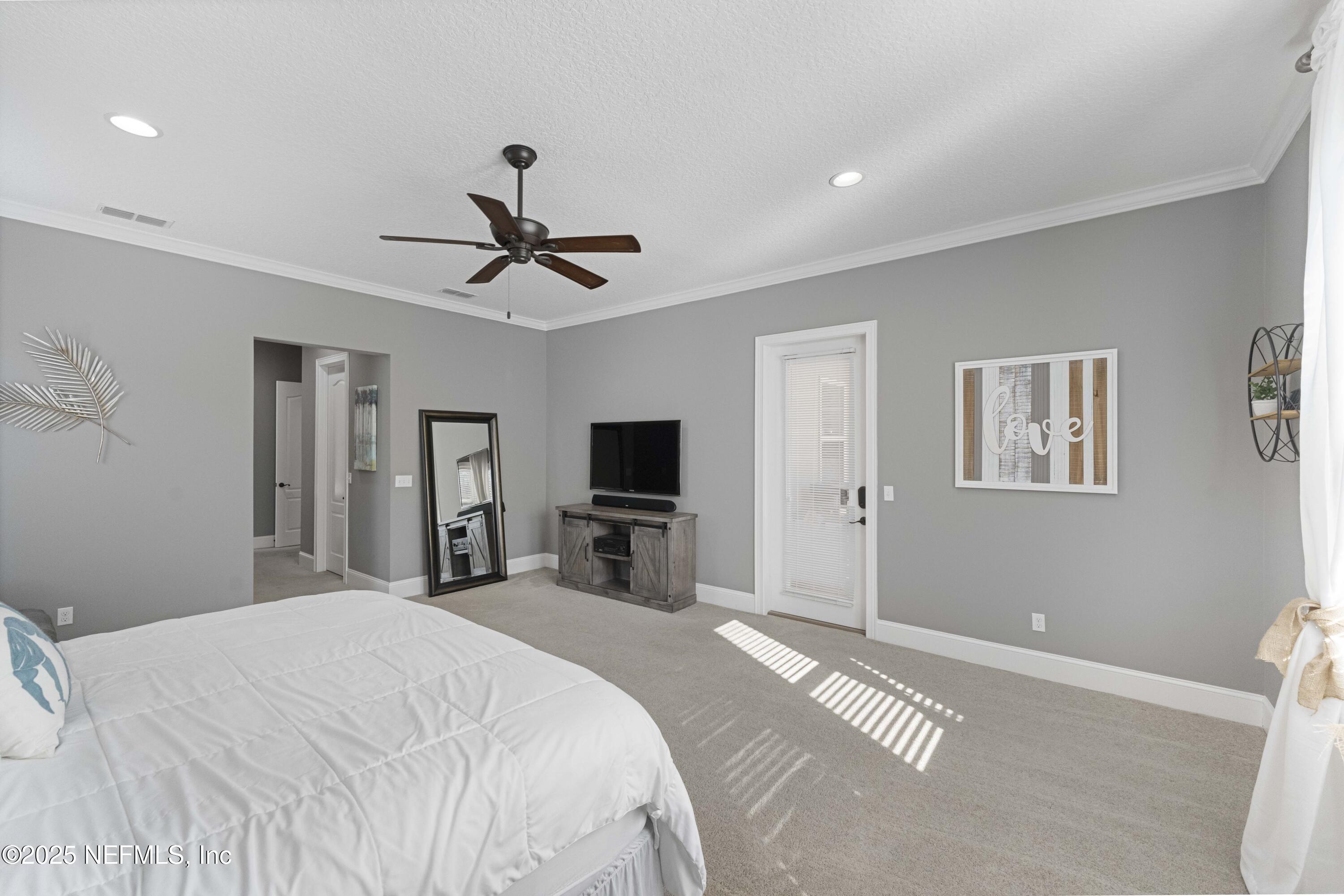 108 PINETA Way, St. Johns