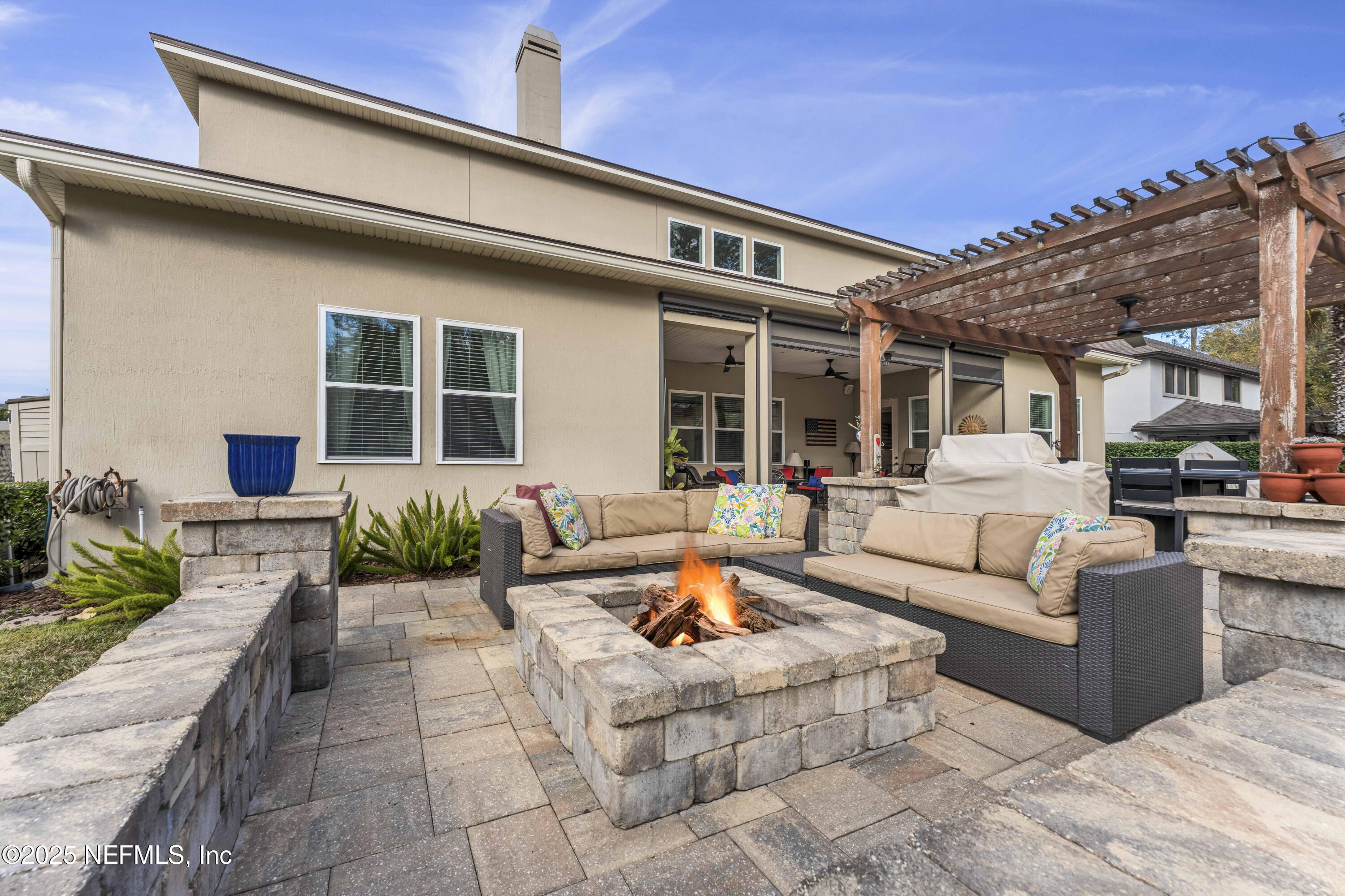 108 PINETA Way, St. Johns