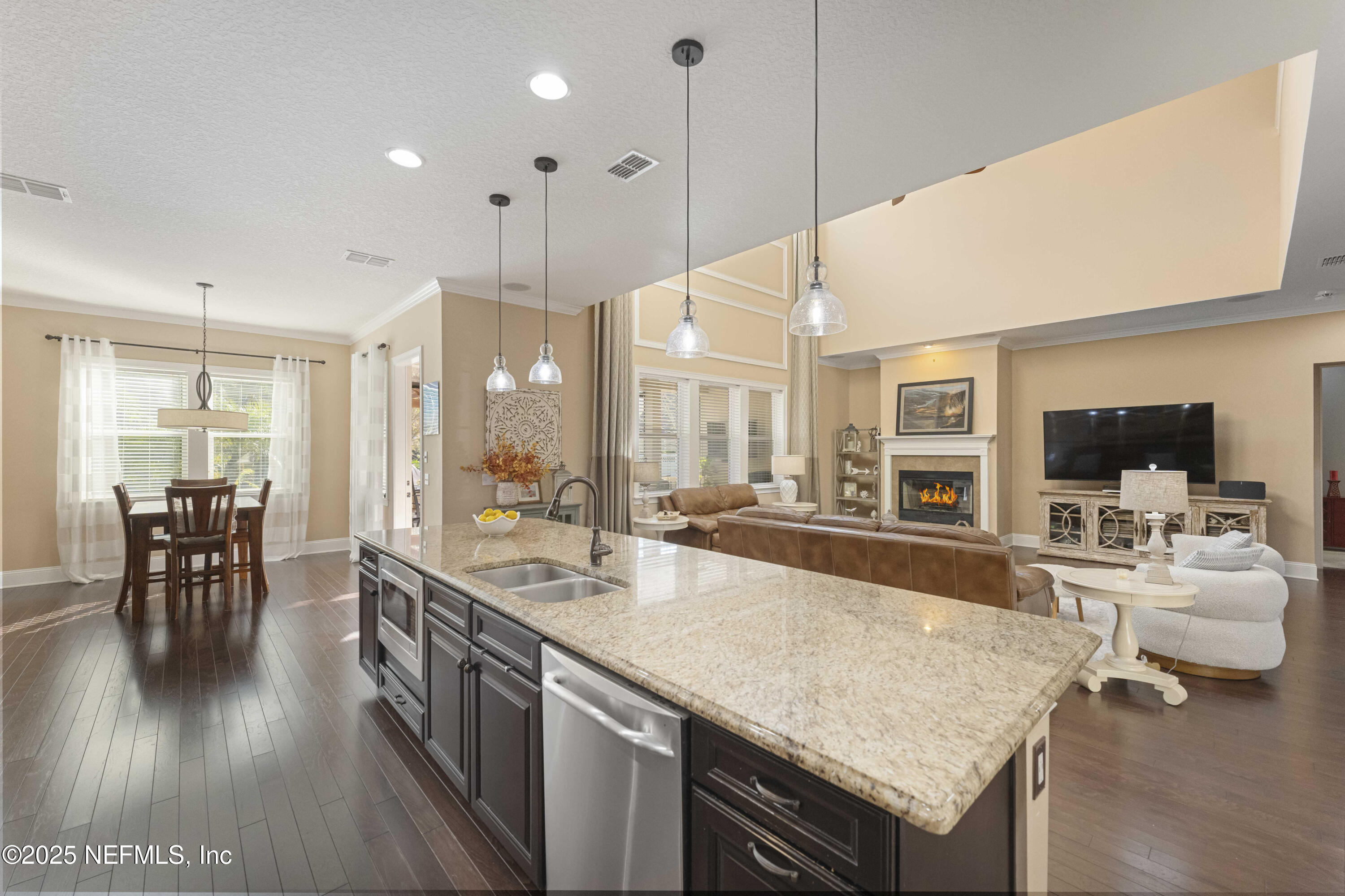 108 PINETA Way, St. Johns