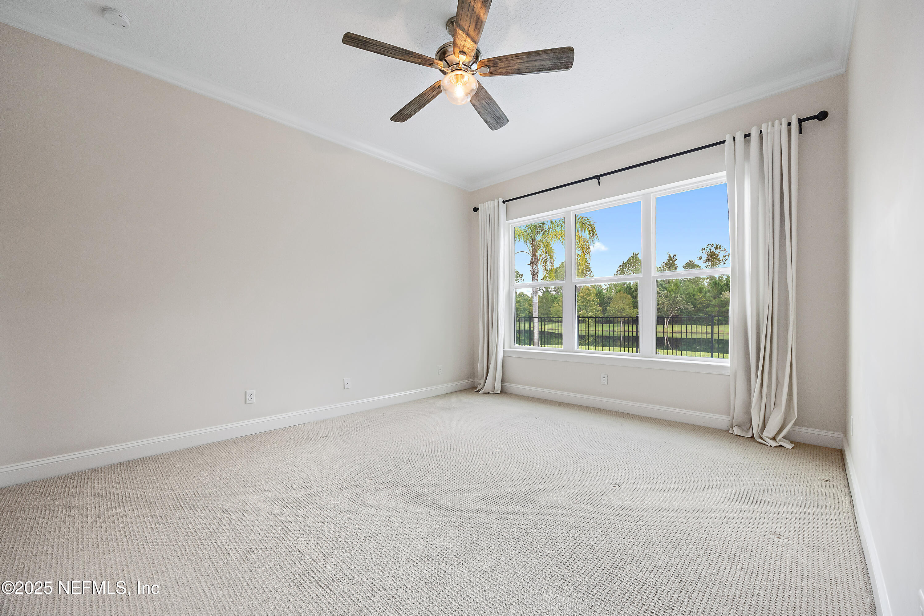 302 FRESHWATER Drive, St. Johns